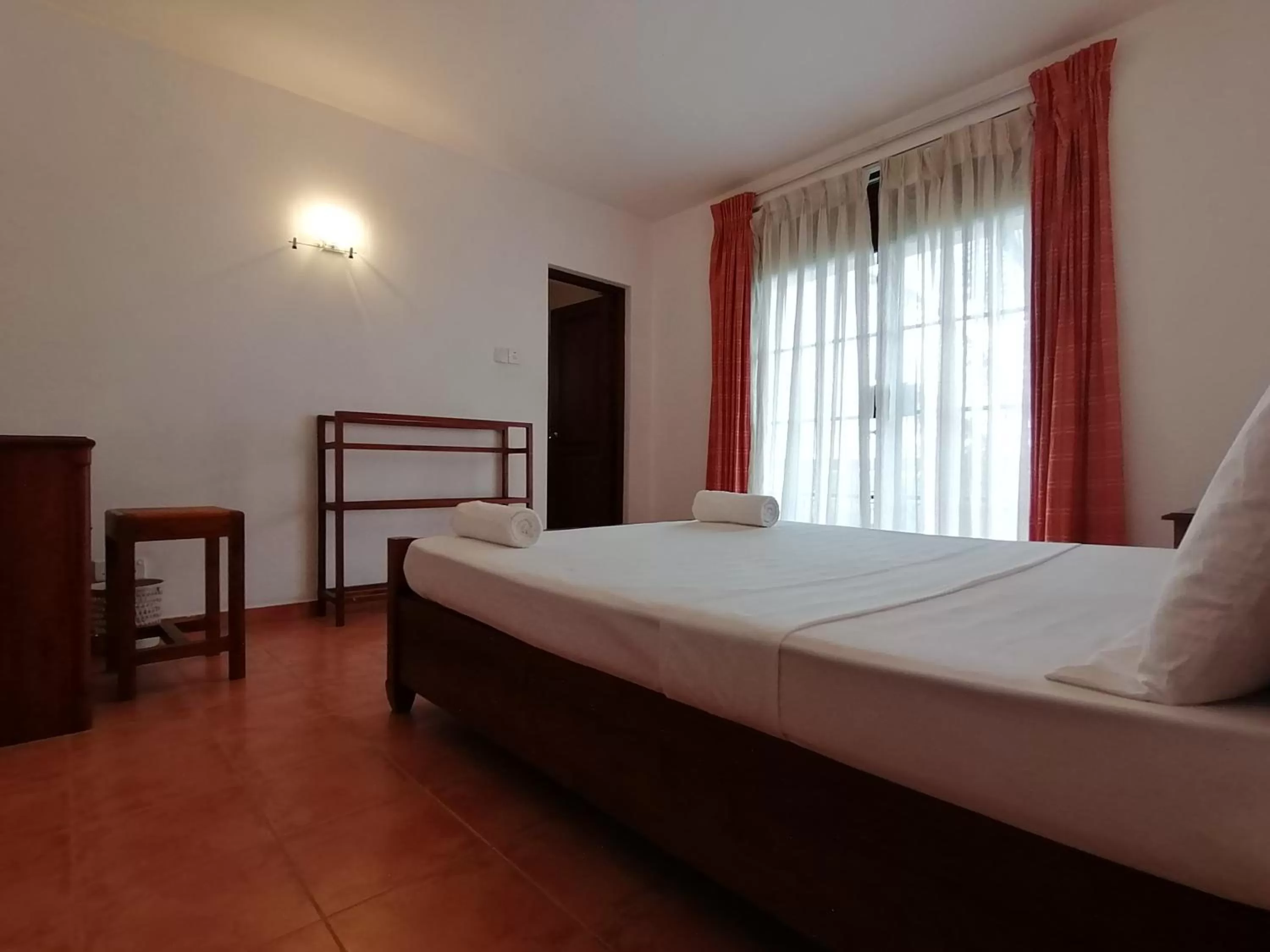 Bed in Kandy Highland Unique Hotel