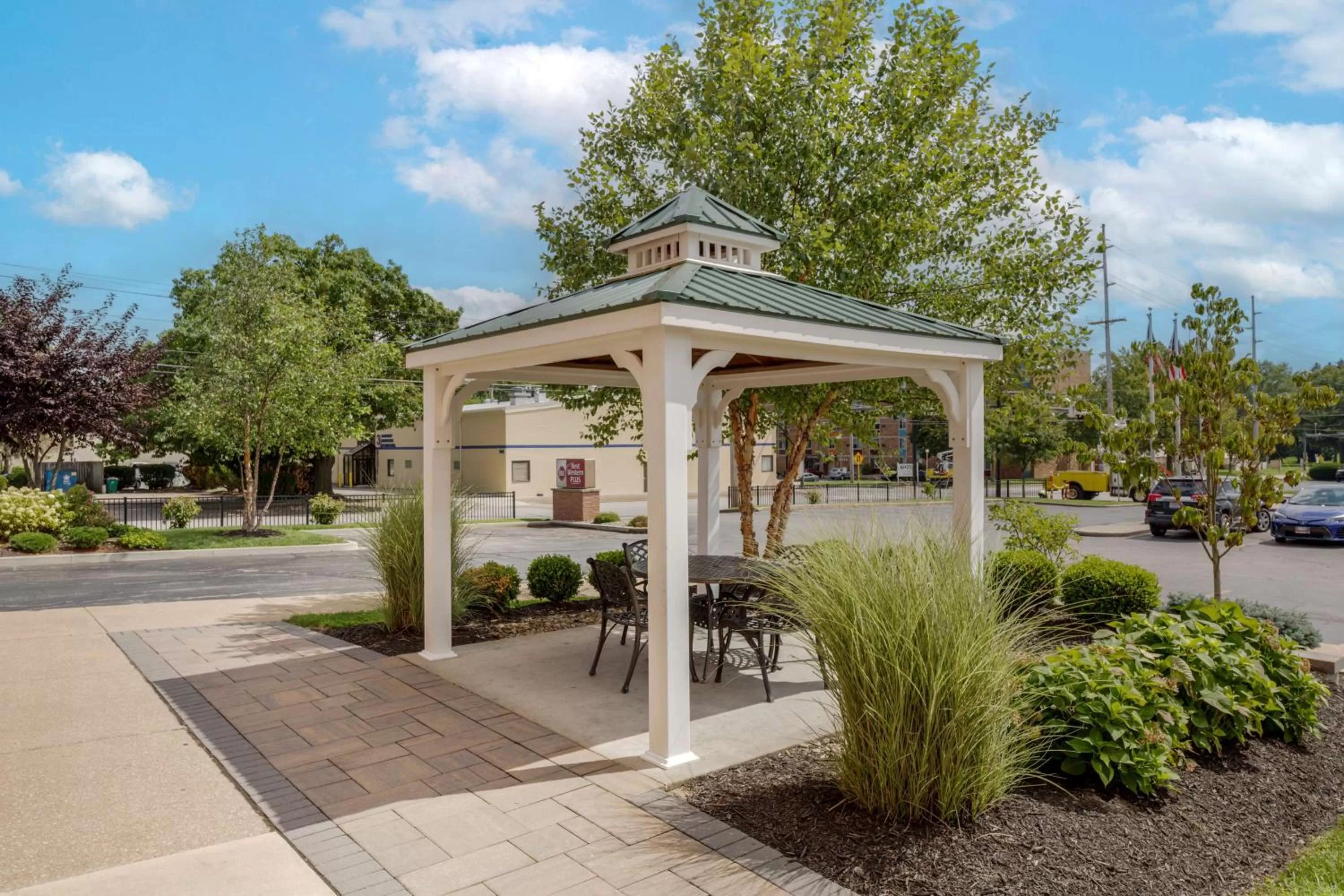 Property building in Best Western Plus Wooster Hotel & Conference Center