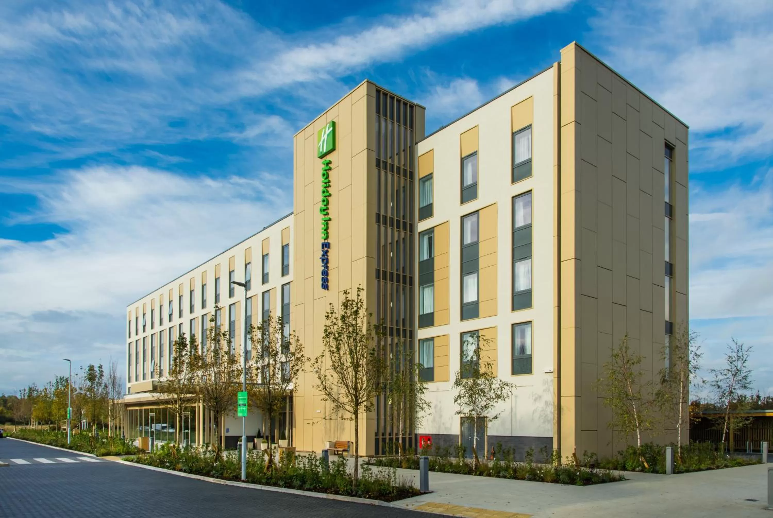 Property building in Holiday Inn Express - Bicester, an IHG Hotel