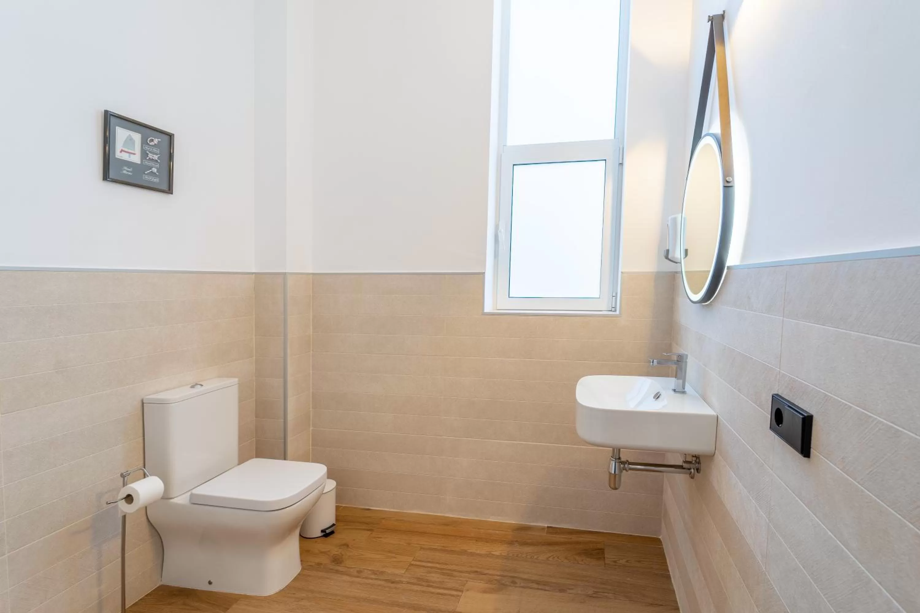 Toilet, Bathroom in Albor Suites