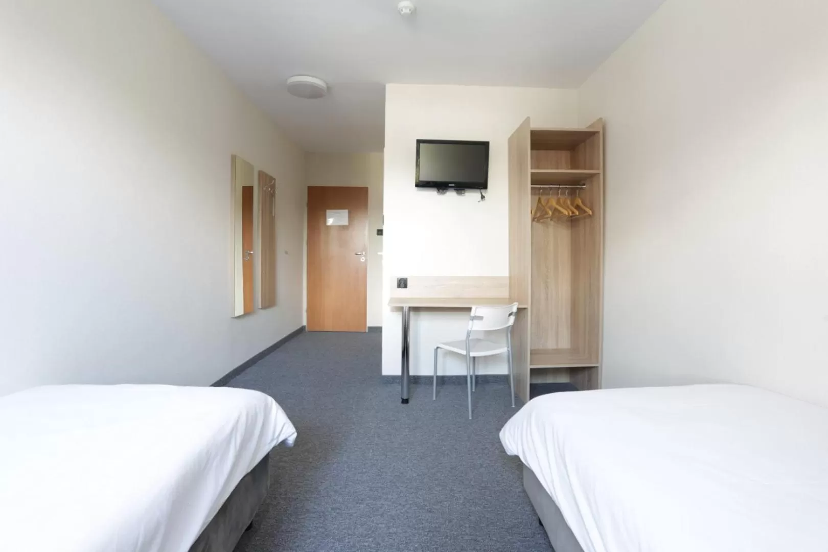 Other, Bed in Hotel ROK