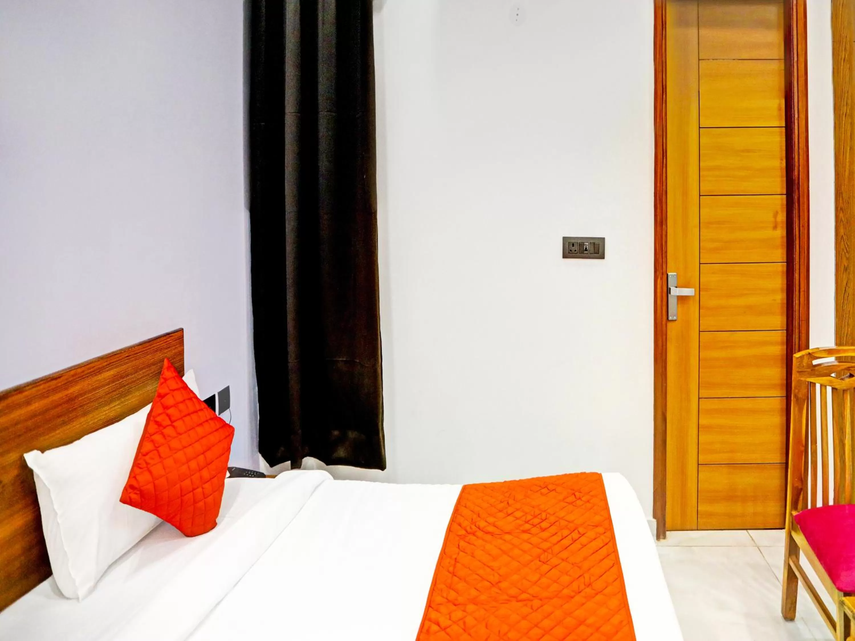 Bed in Hotel Golden Admire - Couple Friendly Hotel Noida Sector - 56
