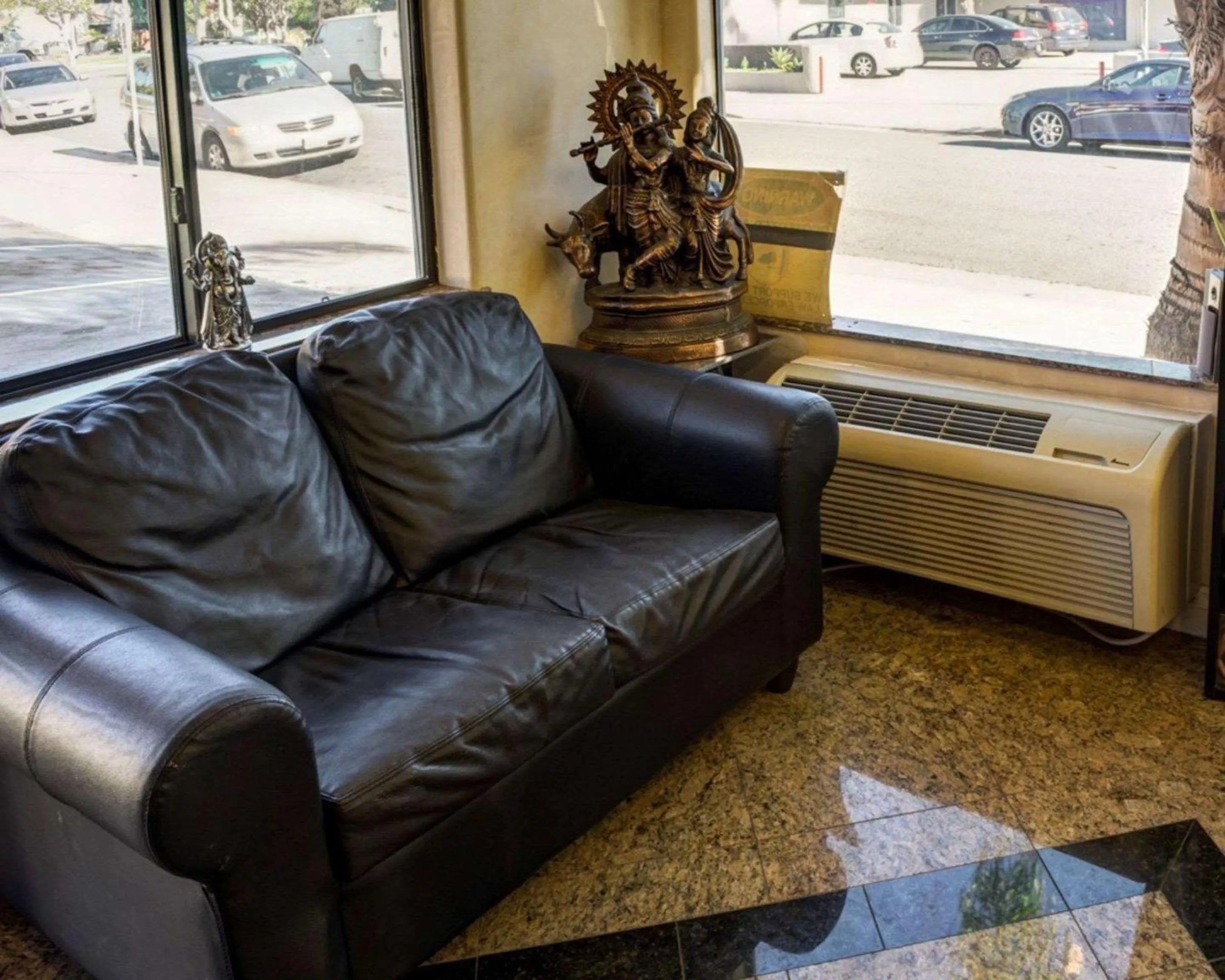 Lobby or reception in Rodeway Inn near Venice Beach