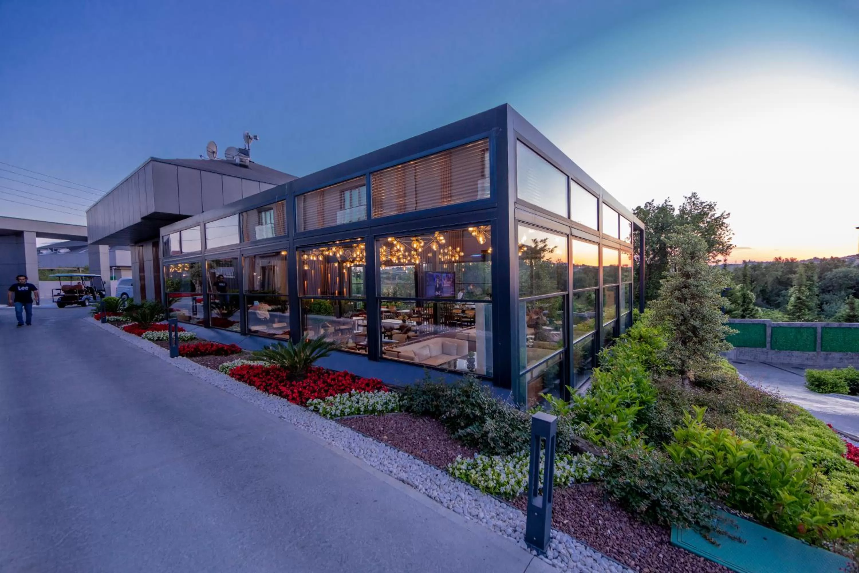 Restaurant/places to eat in MENALO HOTEL PREMIUM ISTANBUL AIRPORT