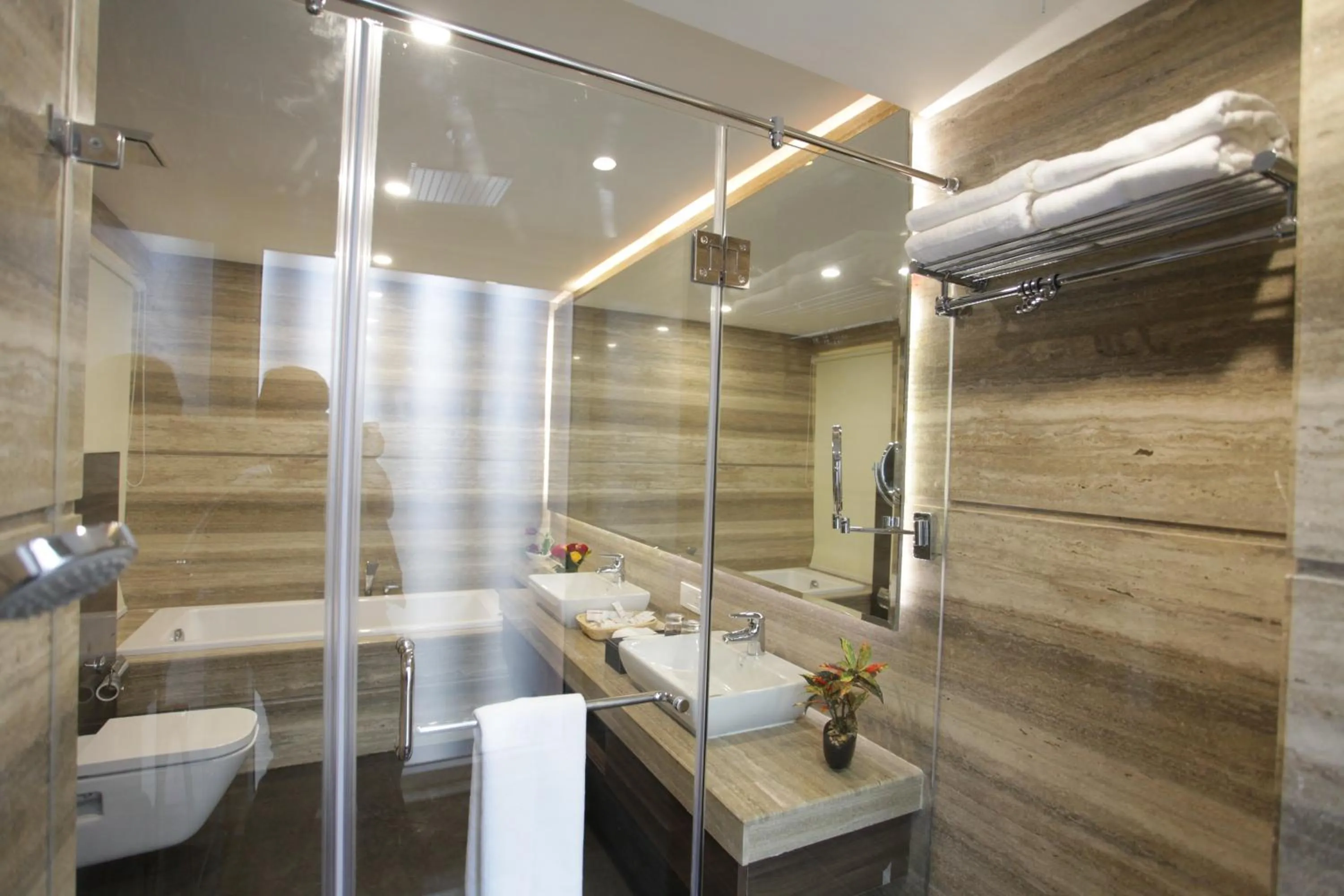 Bathroom in Kaisons Inn (Near Apollo Hospital)