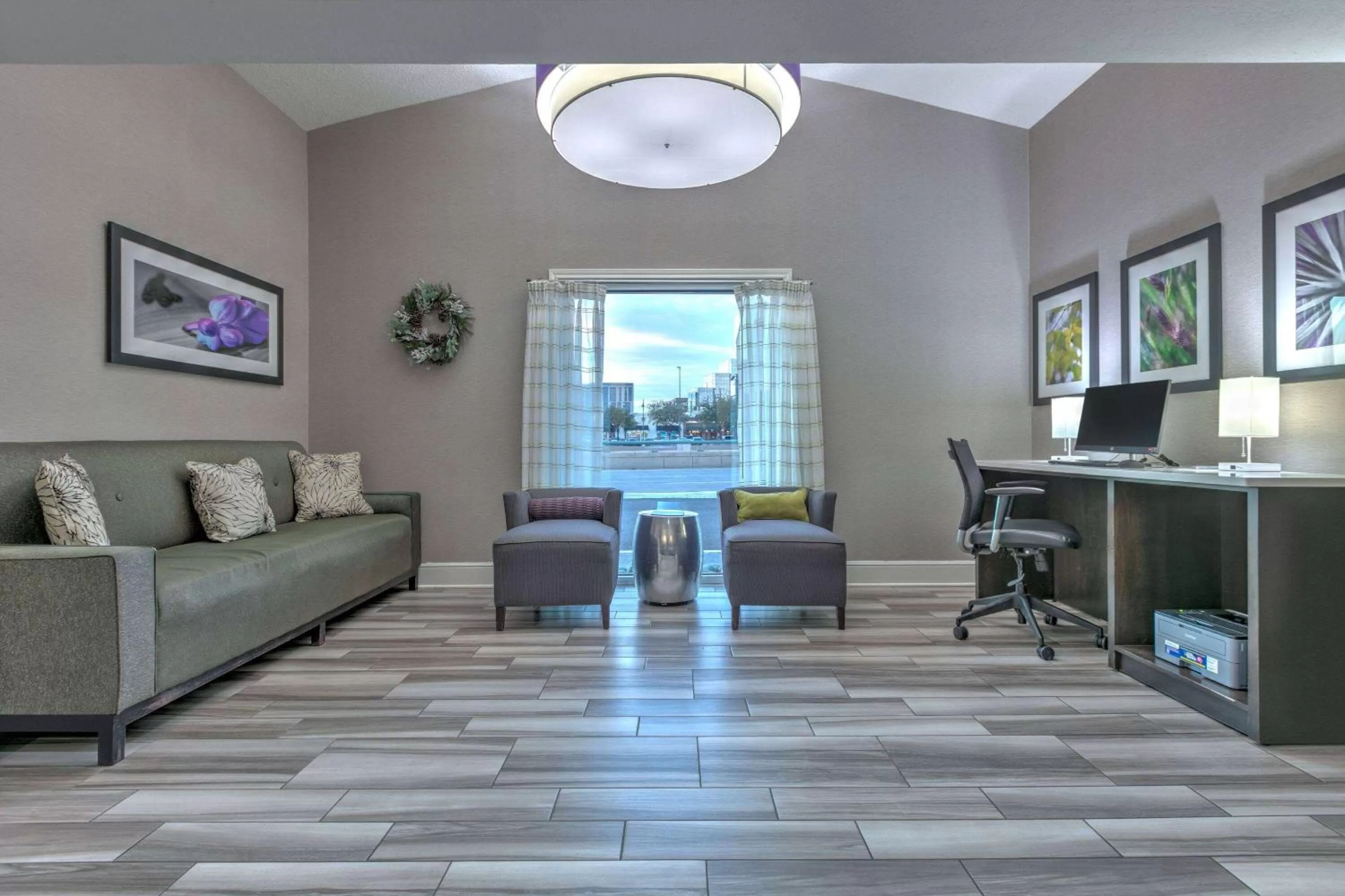 Lobby or reception in La Quinta Inn by Wyndham Dallas Uptown