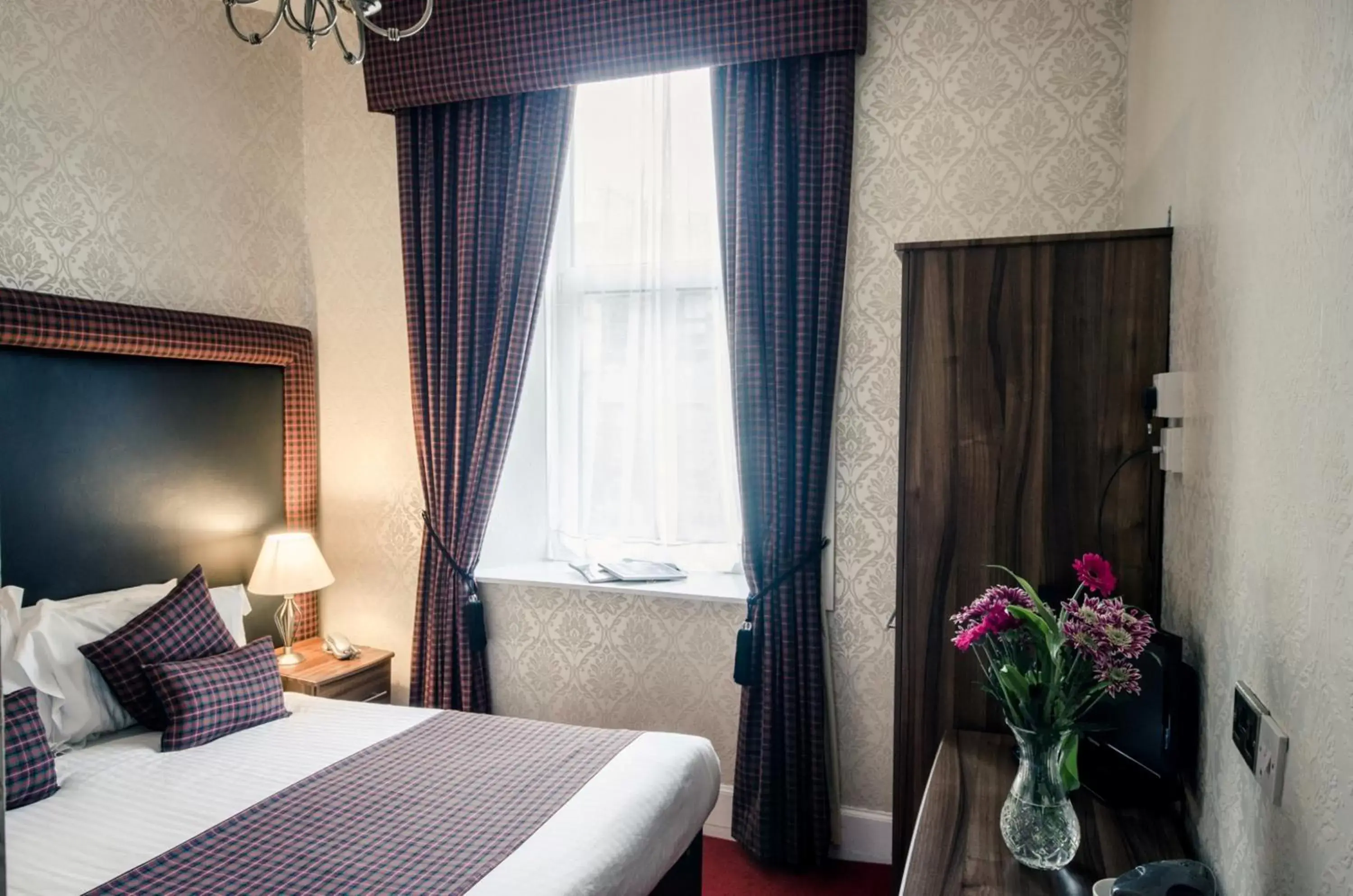 Double Room in Argyll Hotel Double Room in Argyll Hotel