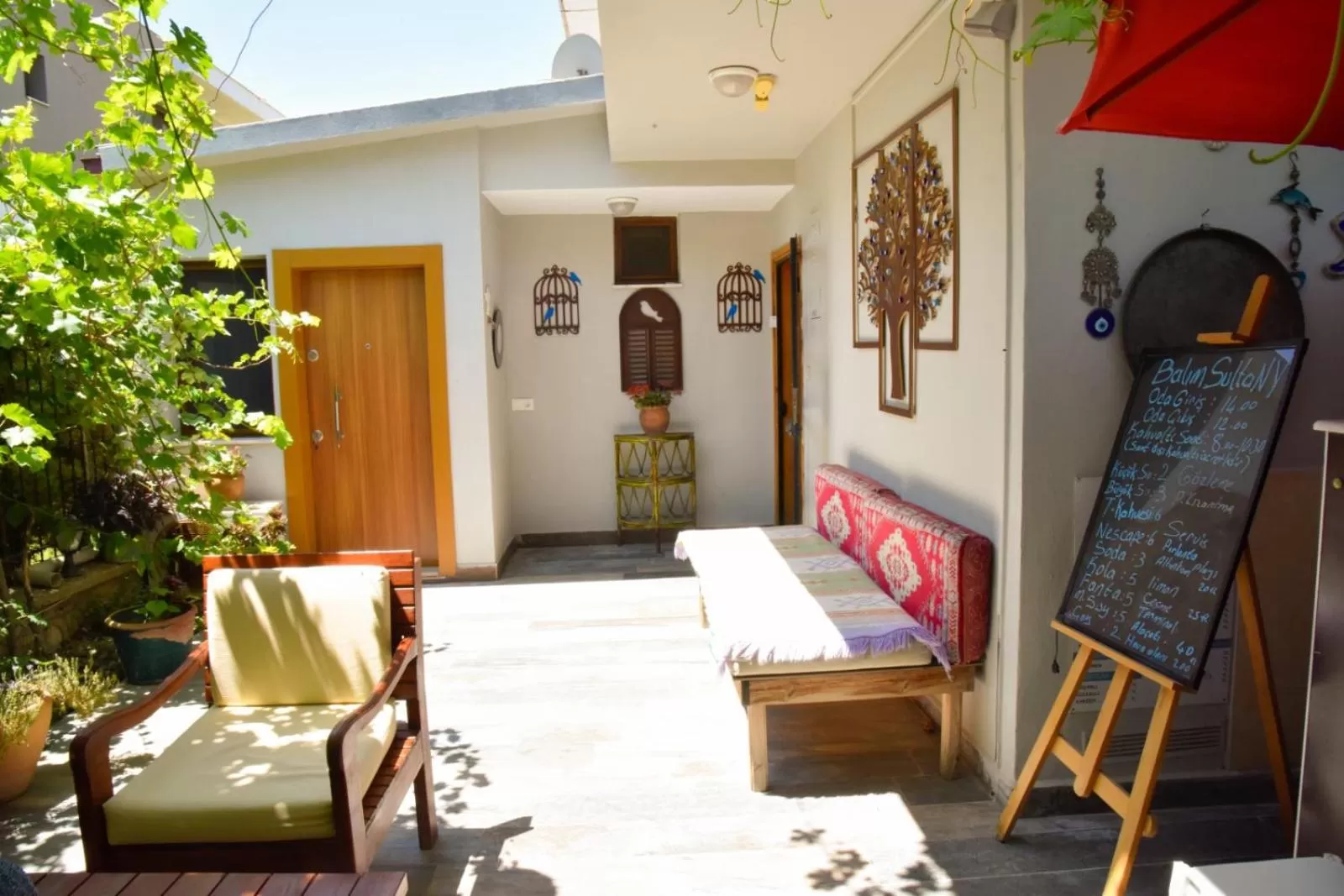 Seating area in Balim Sultany