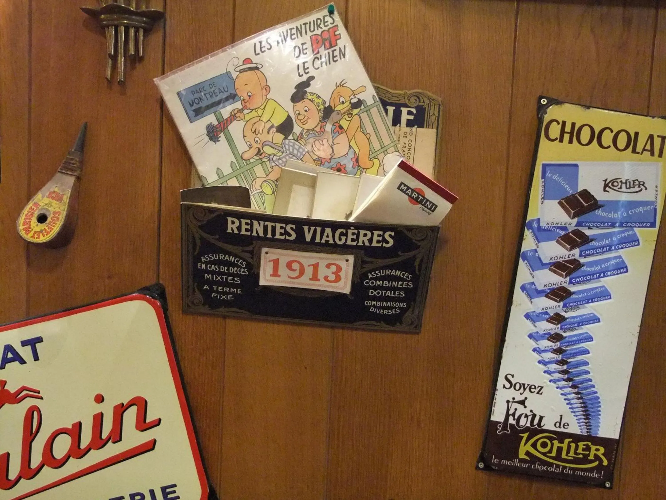 Decorative detail in Hotel Arcantis Le Voltaire