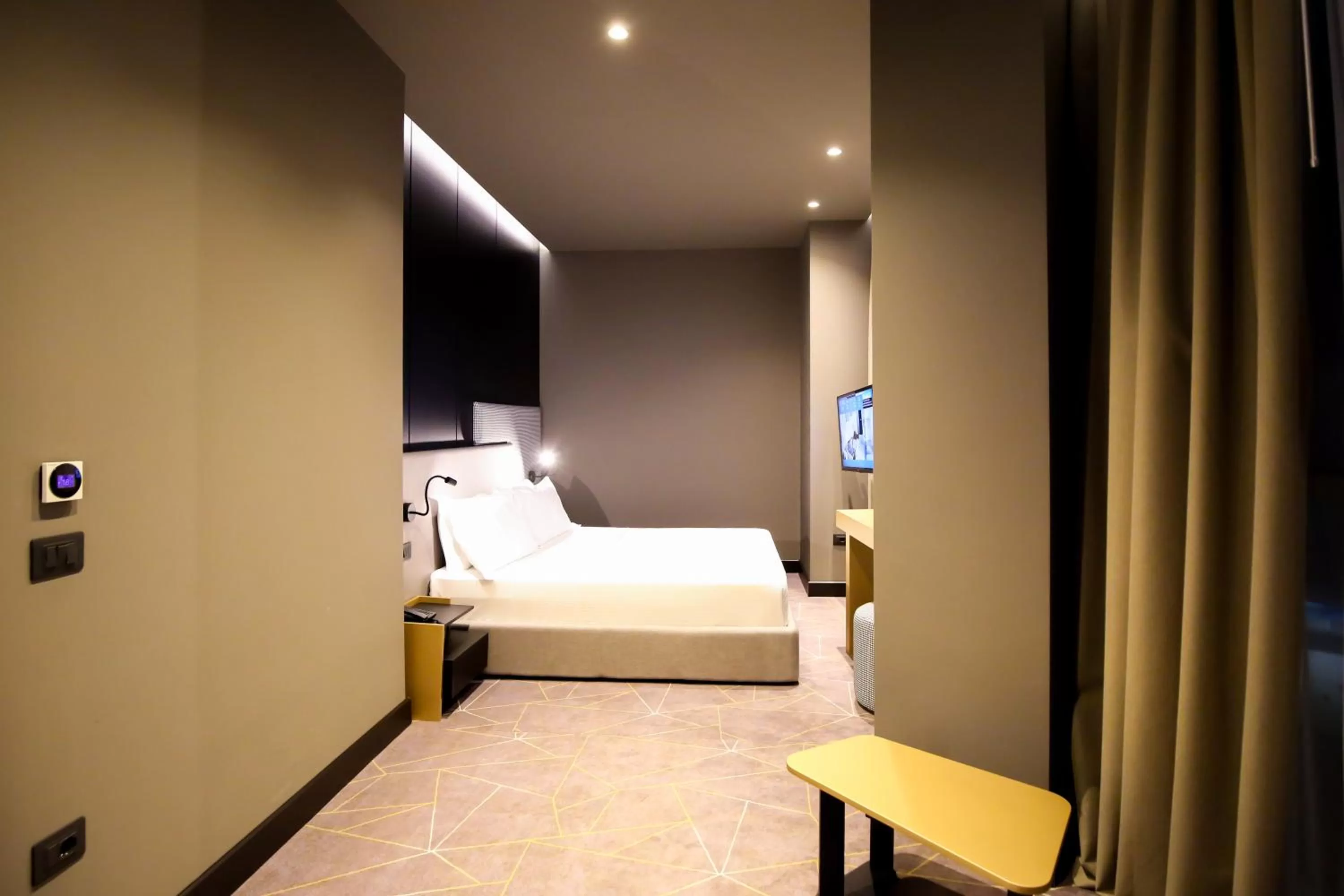 Photo of the whole room, Bed in The Central View Boutique Hotel