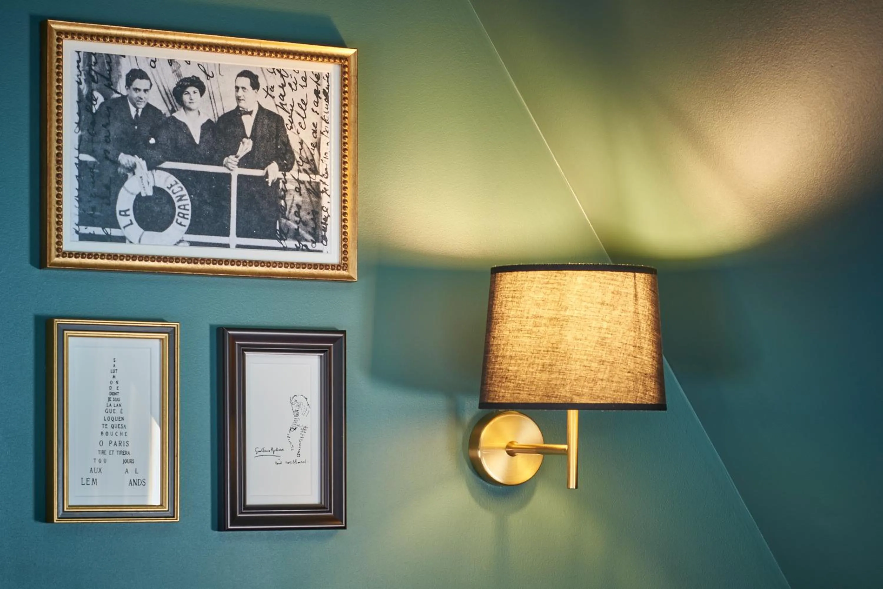 Decorative detail in Mercure Paris Tour Eiffel Pont Mirabeau