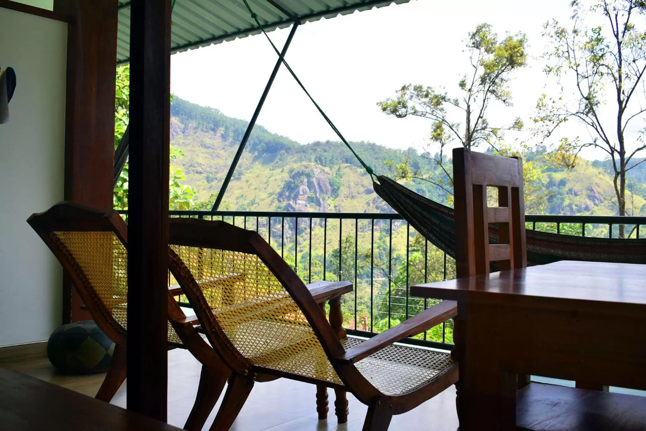 Mountain view, Balcony/Terrace in The Chillout Ella