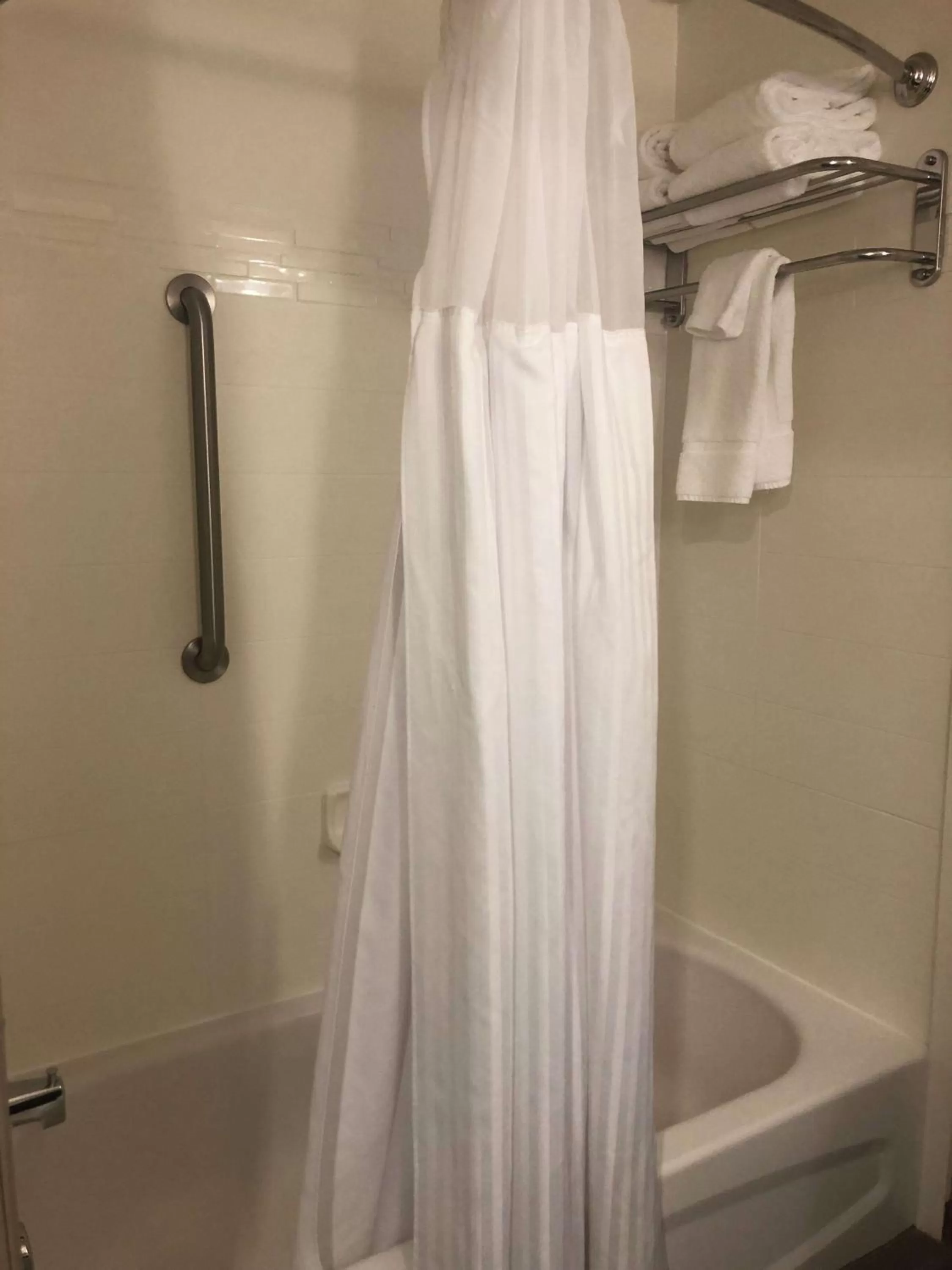 Bathroom in Hilton Garden Inn Bristol