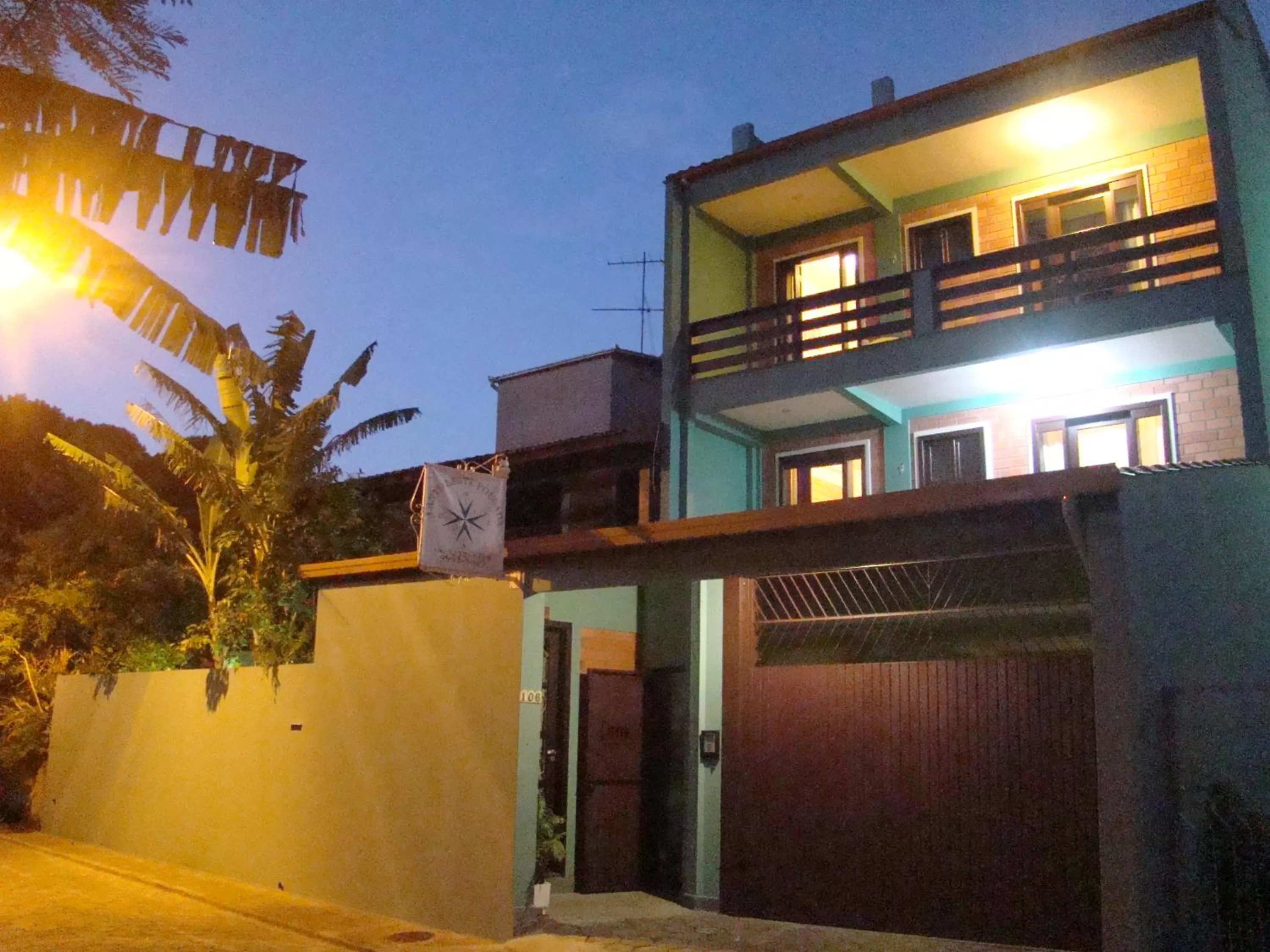 Property Building in Canto Leste Pousada