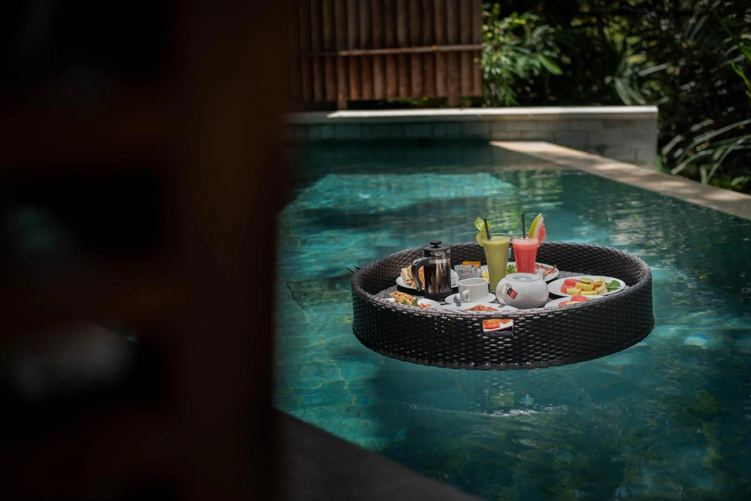 Breakfast in Samkhya Villas - Free 1x Floating Breakfast or Minibar