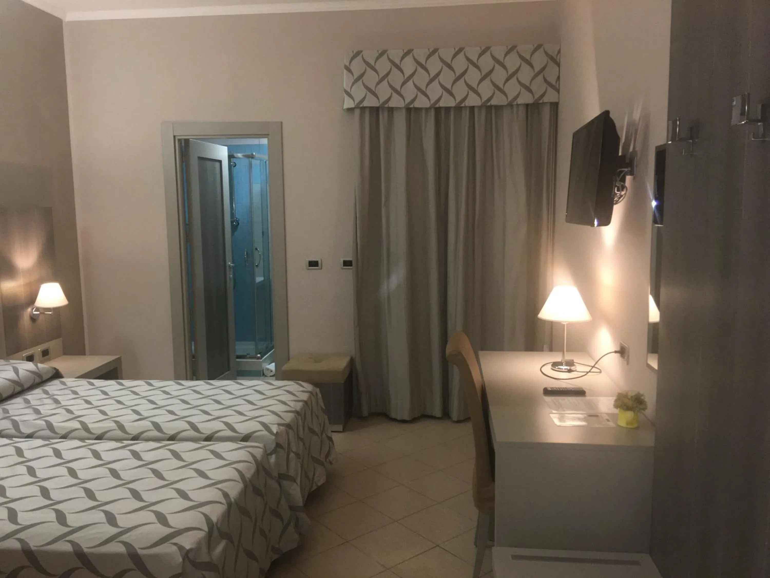 Bedroom, Bed in Hotel Niagara