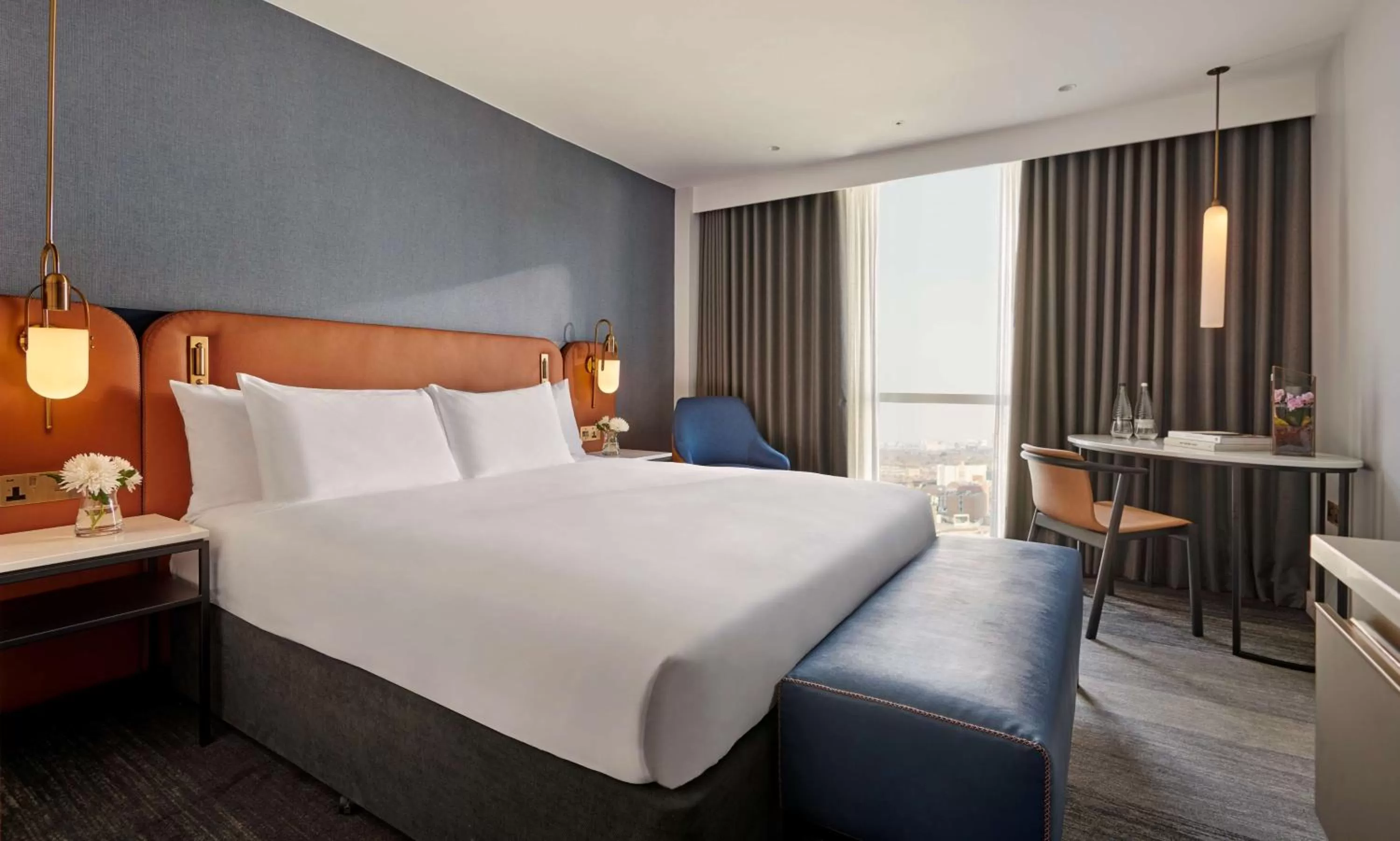 Property building, Bed in Hyatt Regency London Stratford