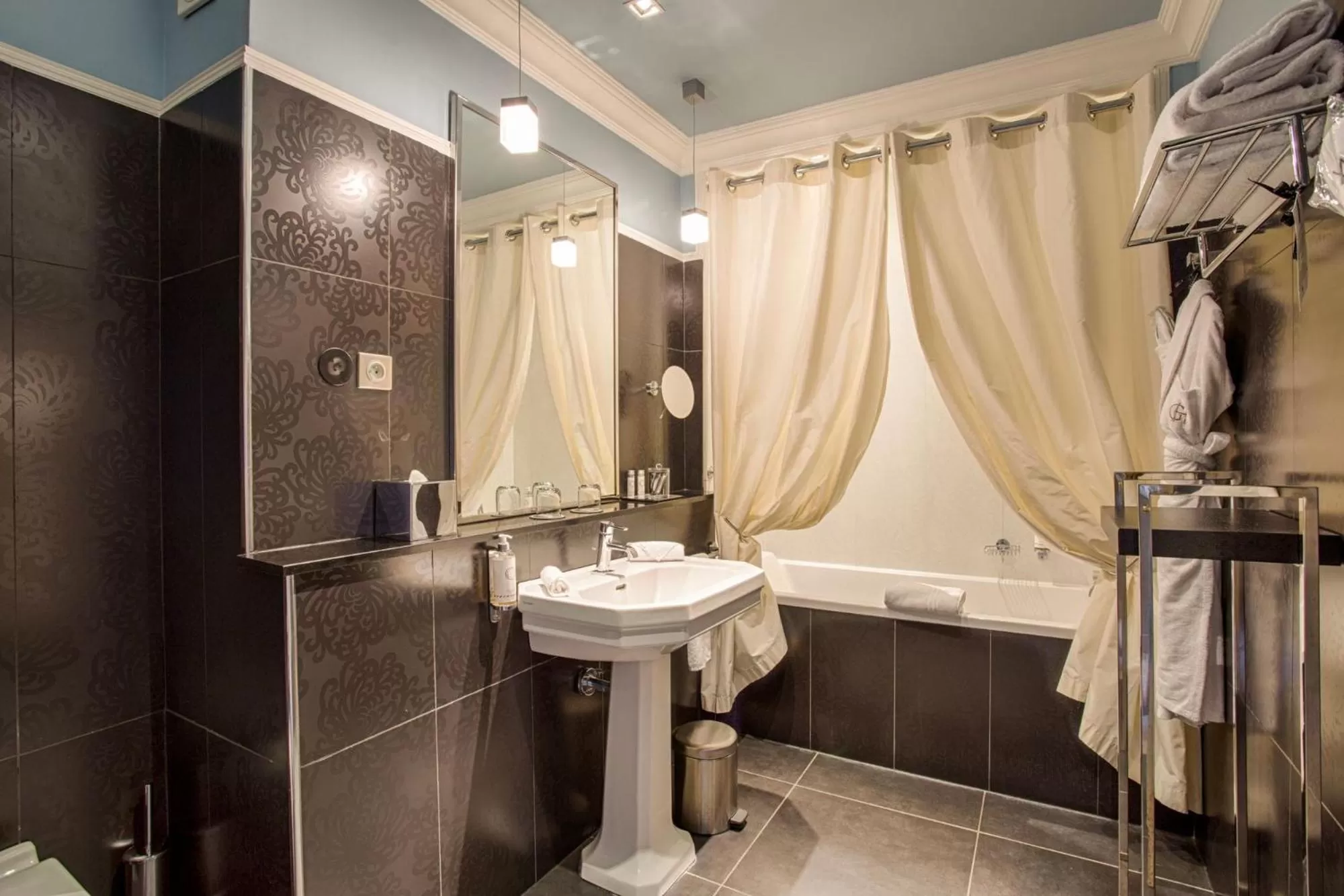 Bathroom in Le Grand Hotel de Cabourg - MGallery Collection