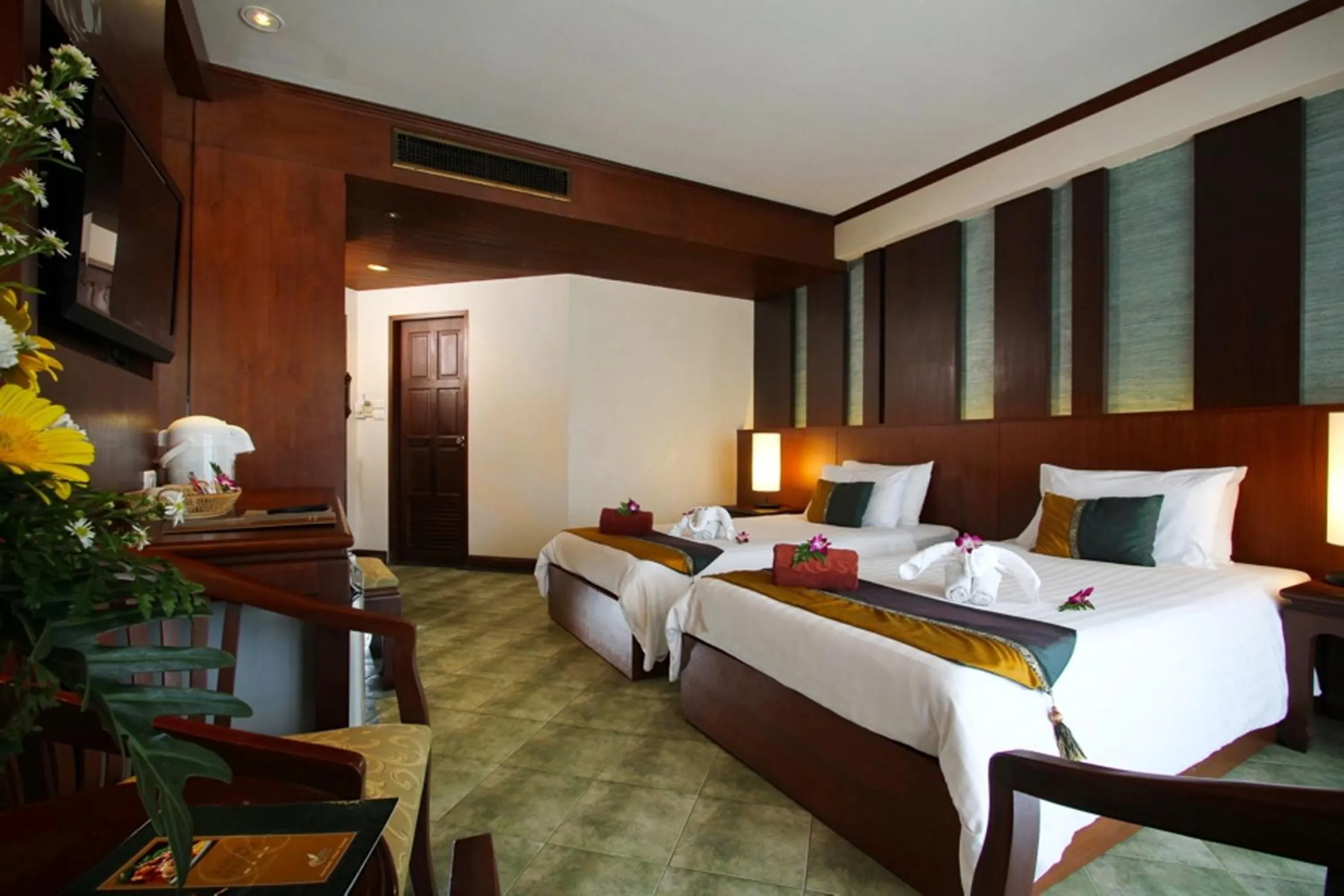 Decorative detail, Bed in Baan Karonburi Resort