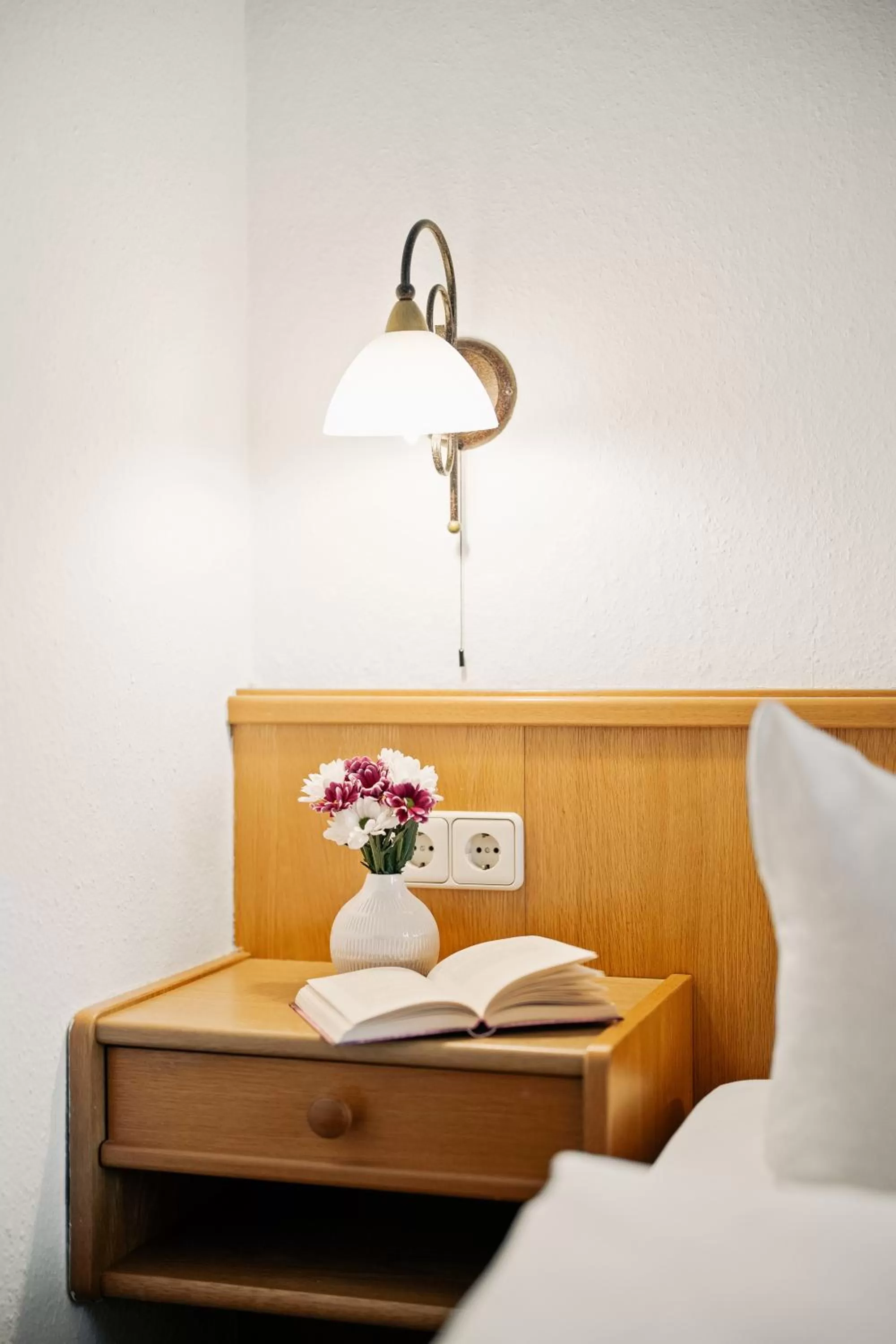 Bed, Seating Area in Hotel Park Cafe Reichl