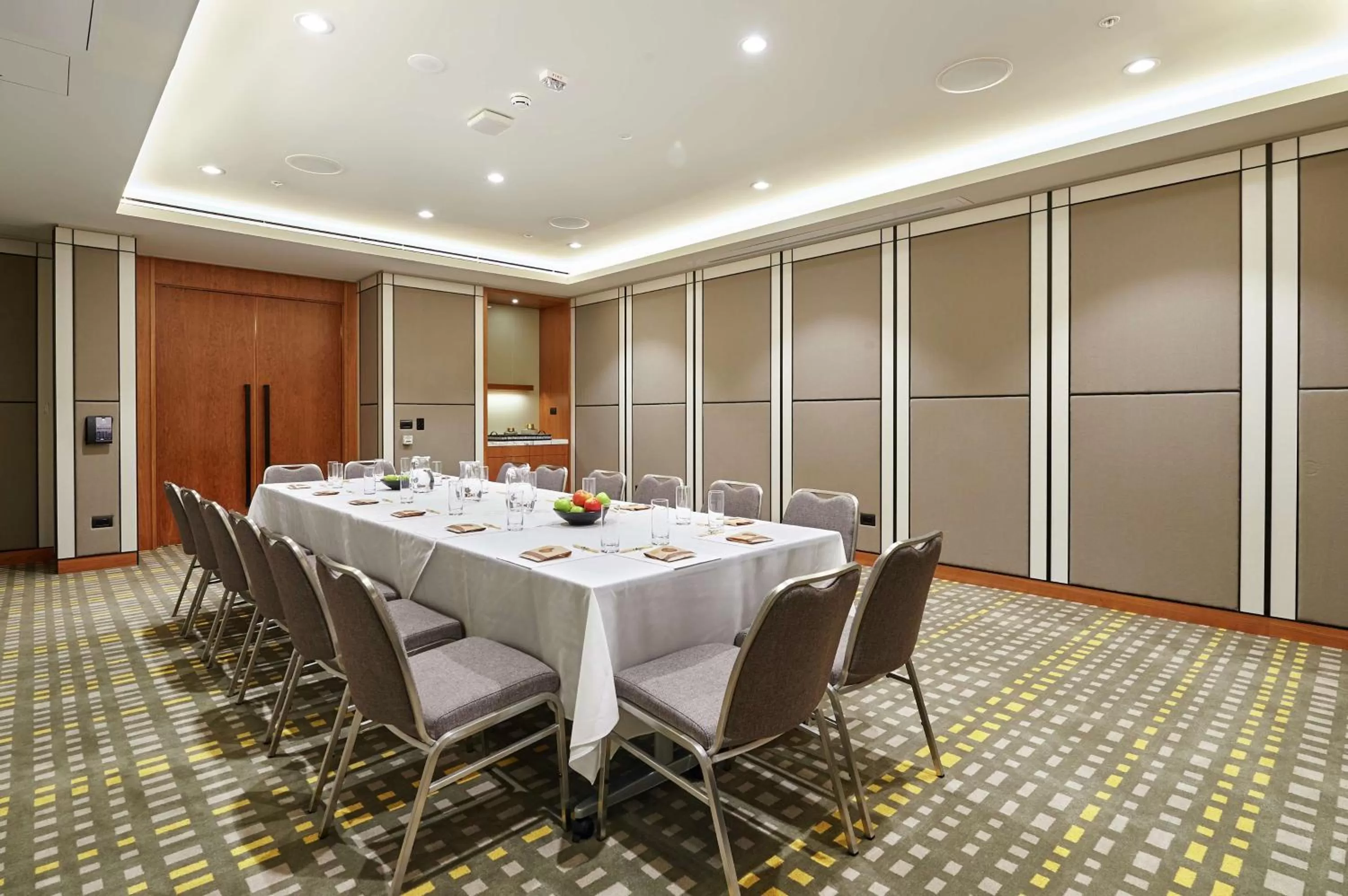 Meeting/conference room in Doubletree By Hilton Perth Northbridge