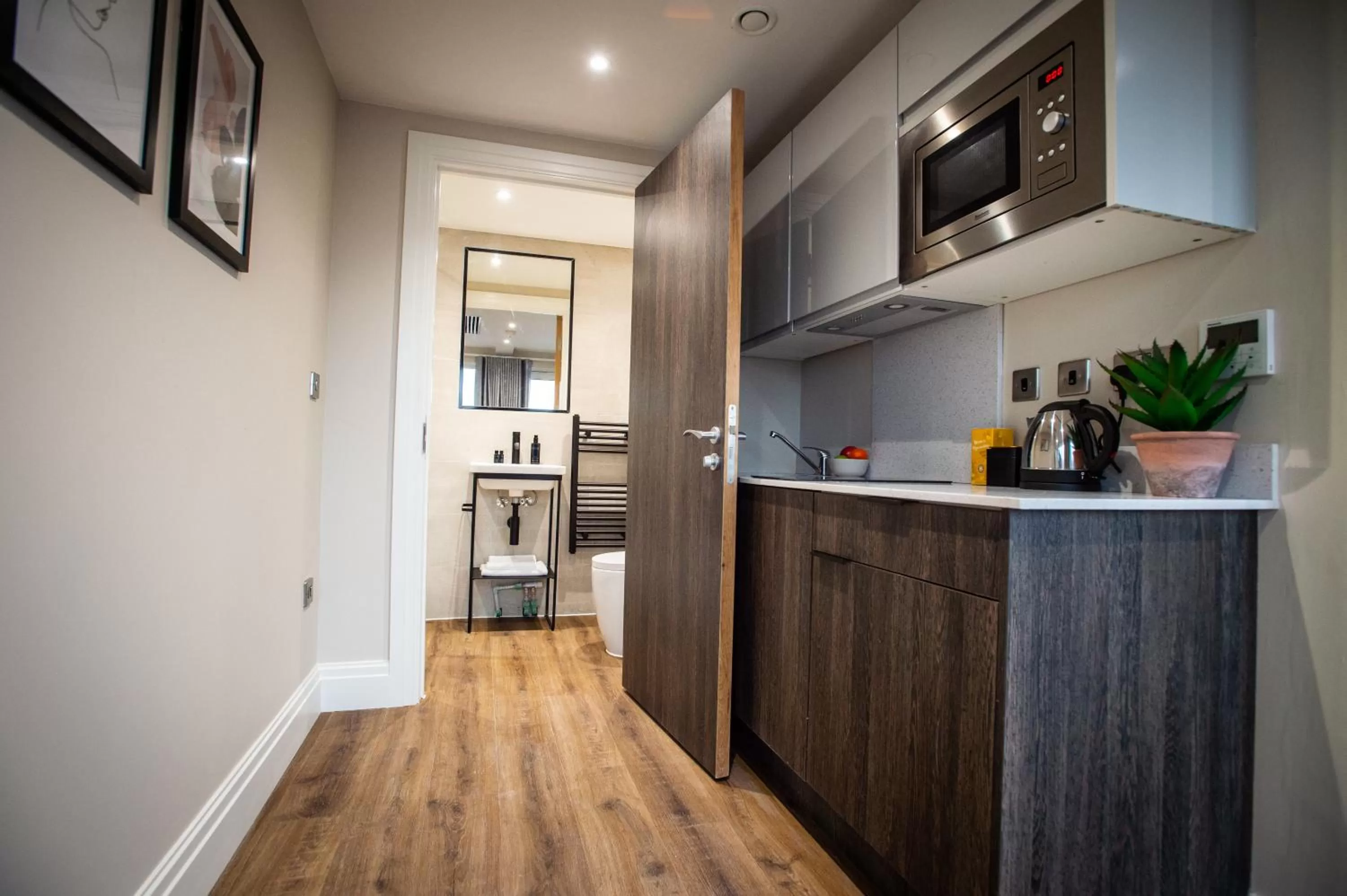 kitchen in The Gresham Aparthotel