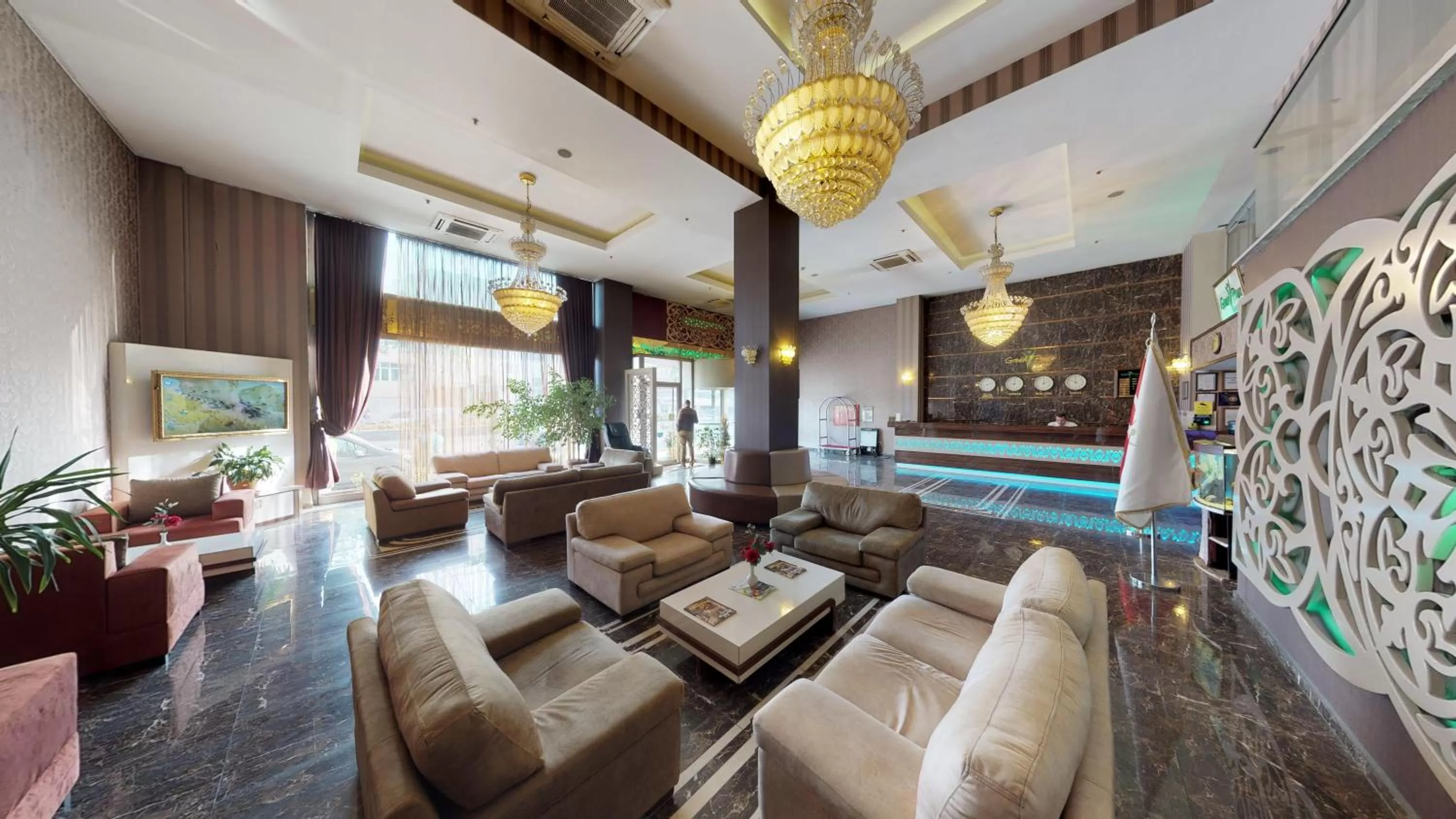 Lobby or reception in Green Prusa Hotel