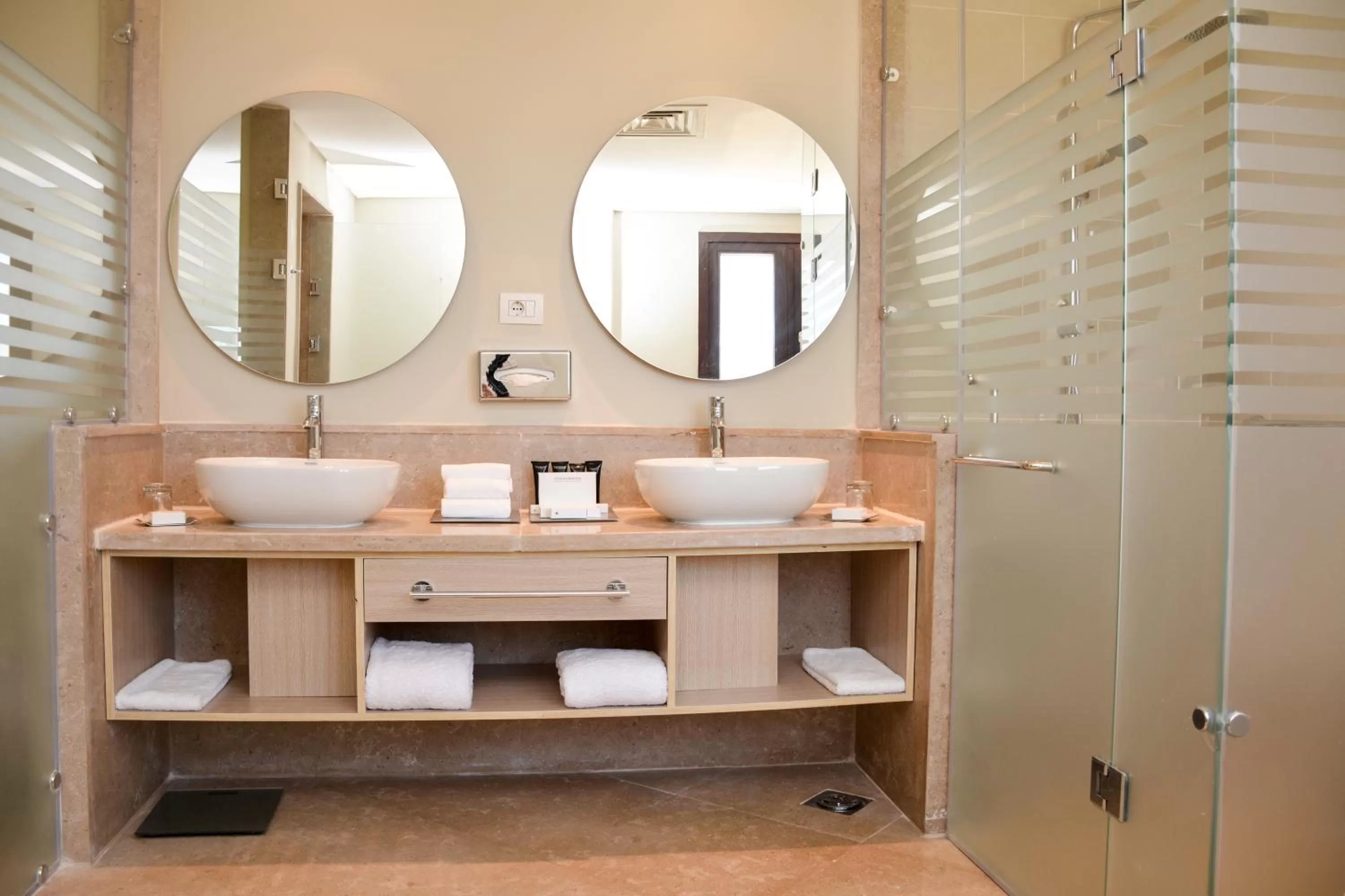 Bathroom in Steigenberger Aldau Beach Hotel