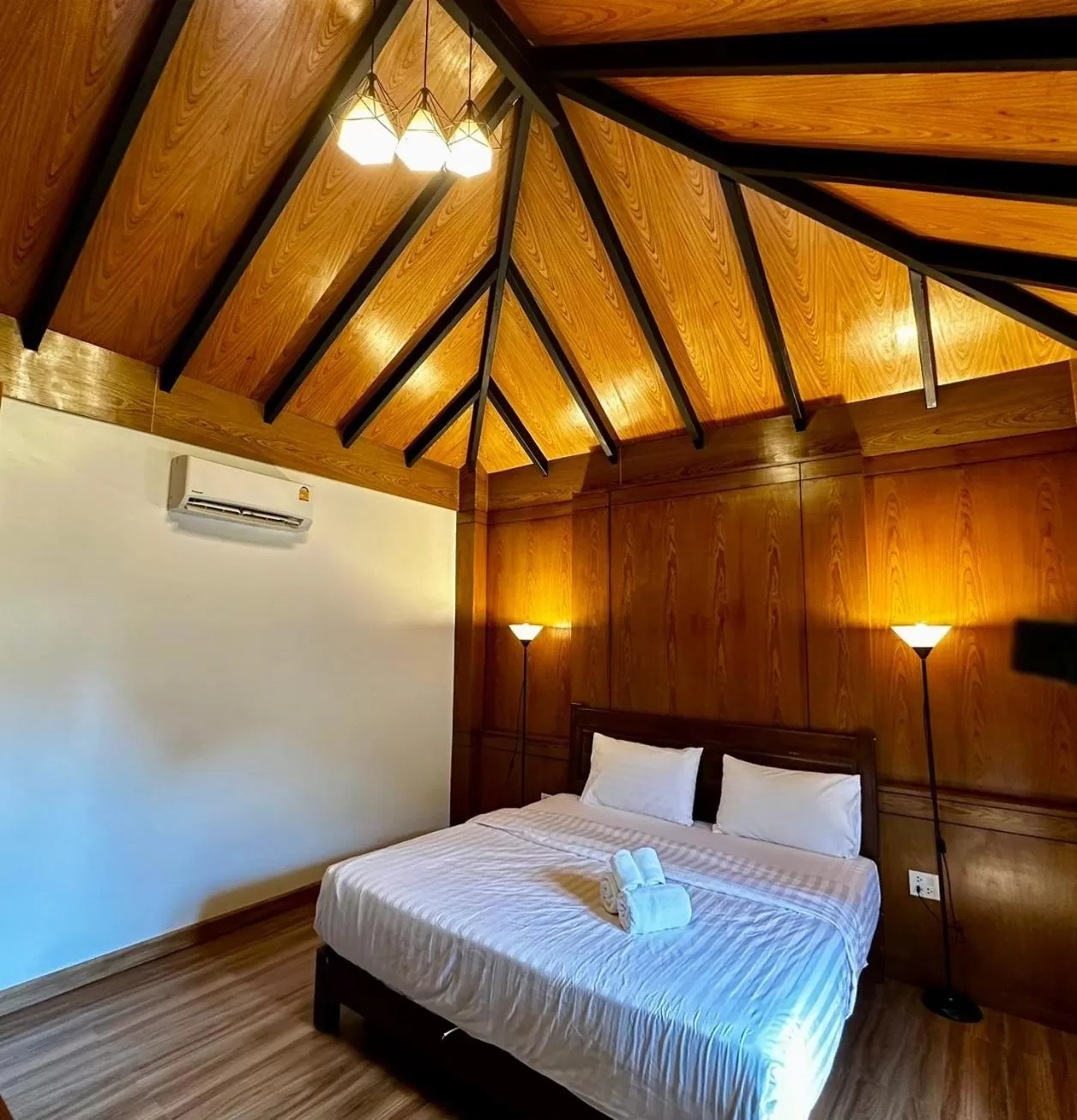 Photo of the whole room, Bed in Medee Resort