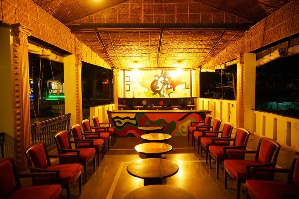 Restaurant/places to eat in Vedi Farm A Mountain Resort