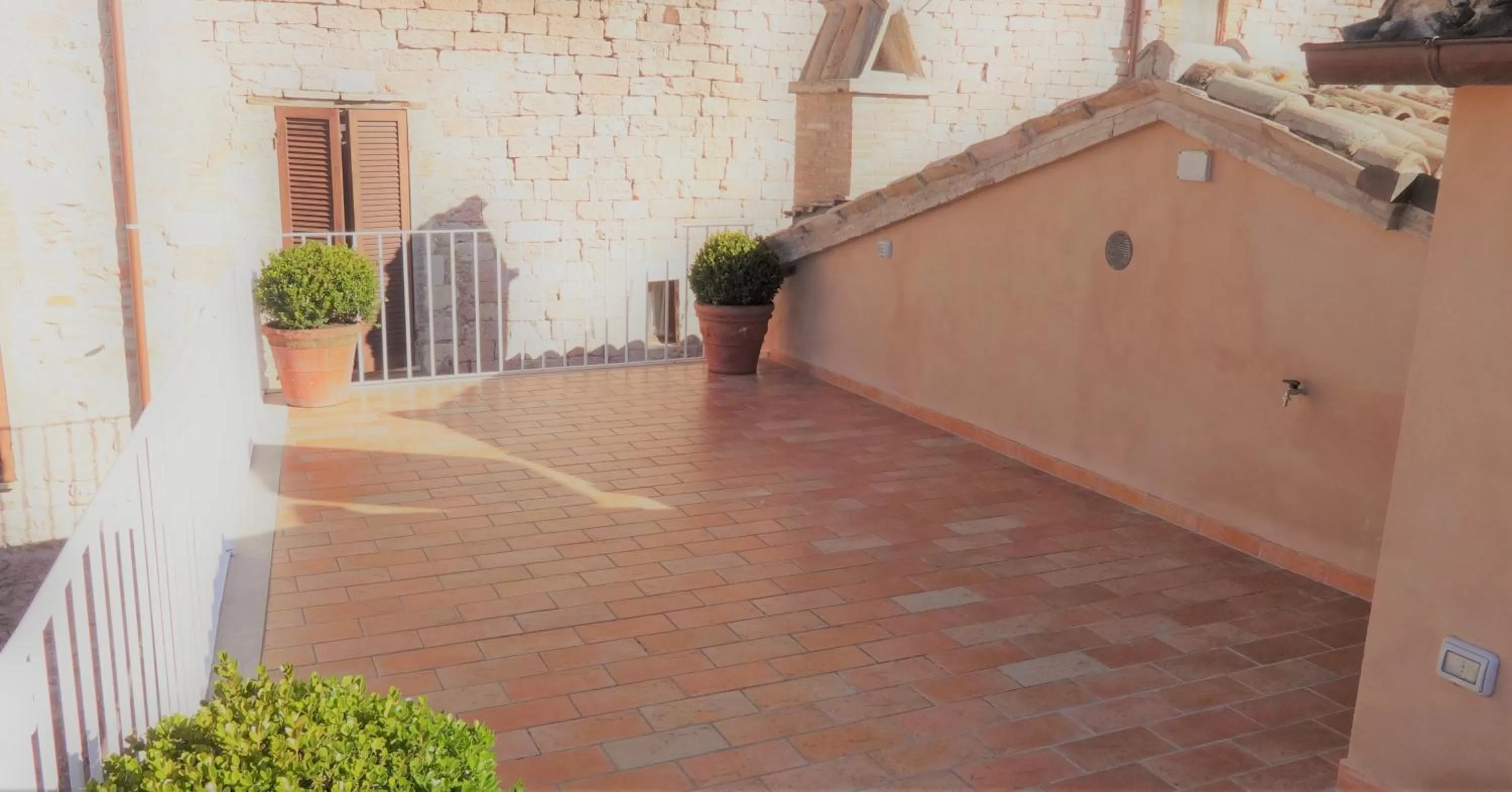 Property building in Portica10 Assisi
