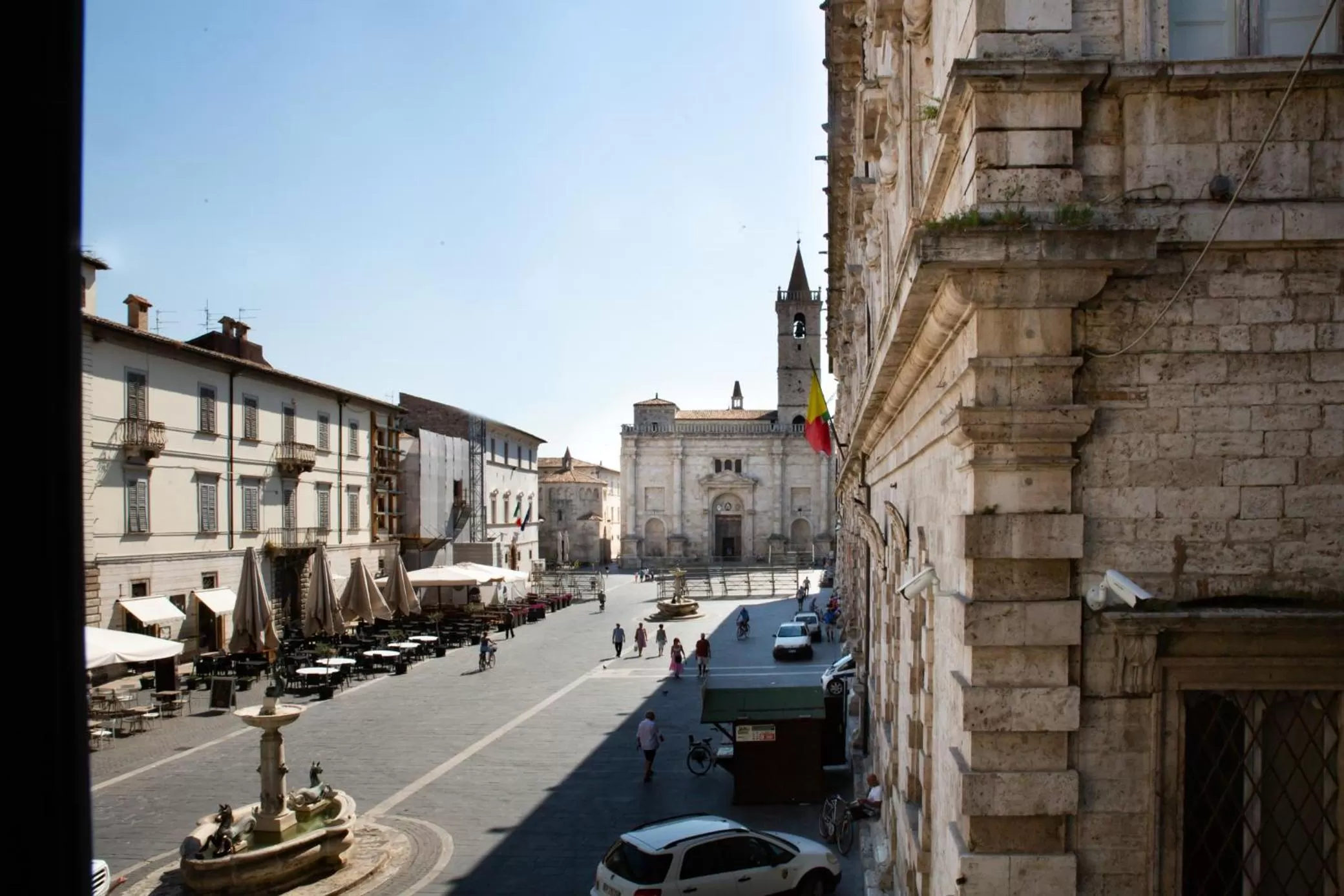 Street view in Migliori Olive Ascolane beds