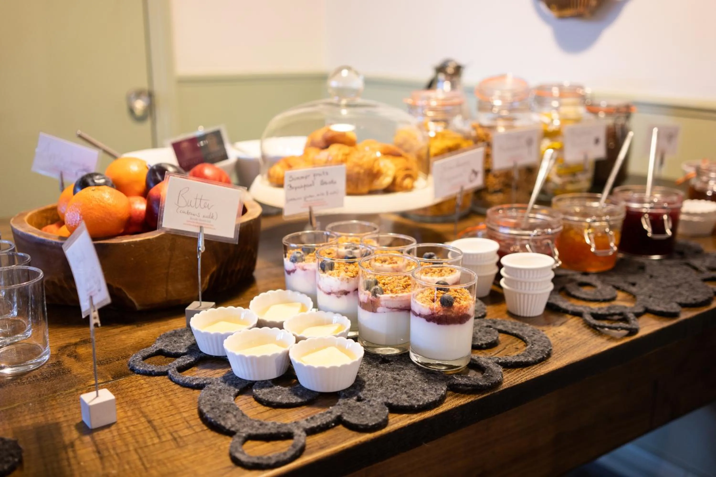 Food and drinks in Brooks Guesthouse