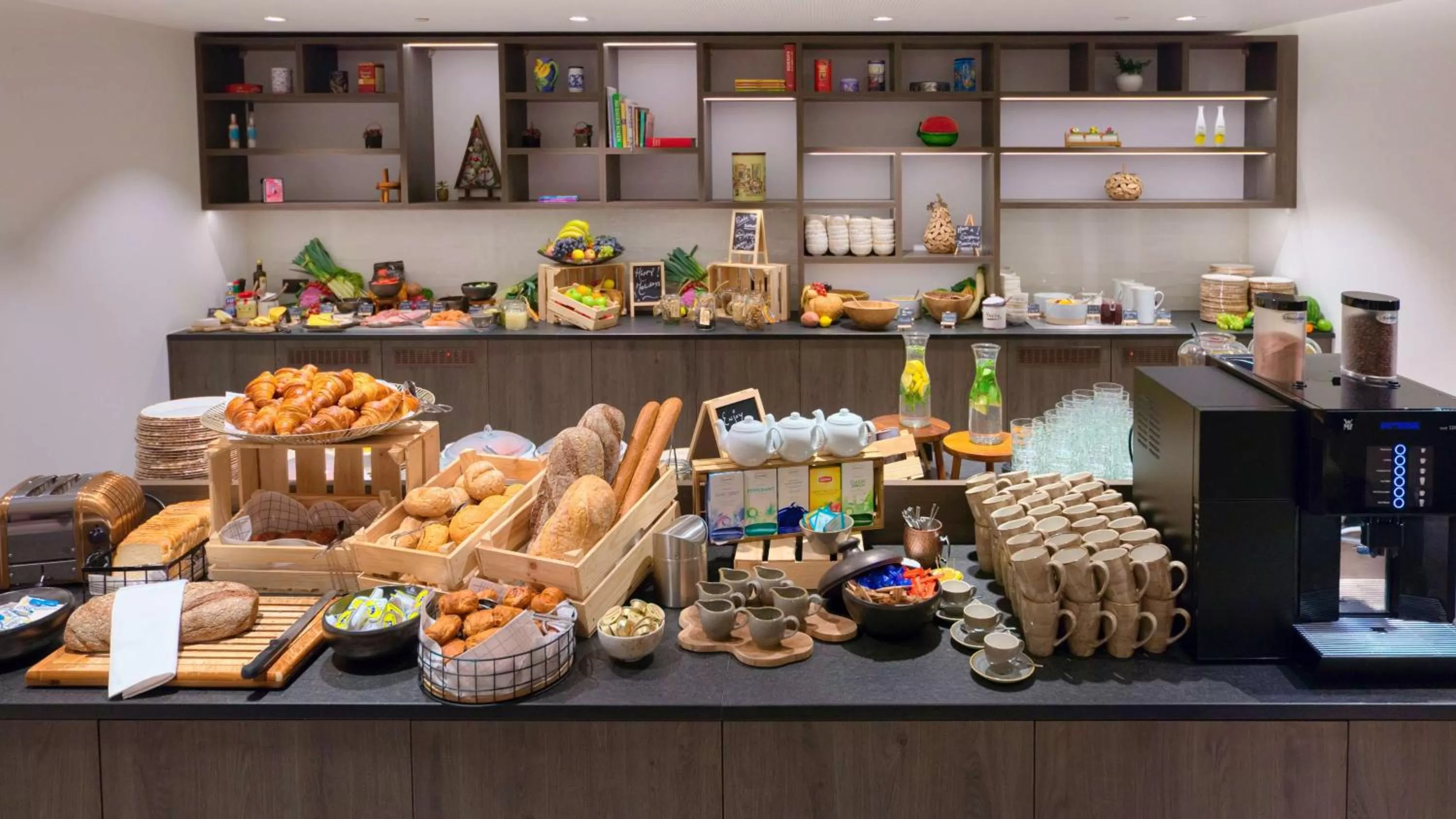 Restaurant/places to eat in Radisson Blu Hotel, Bruges