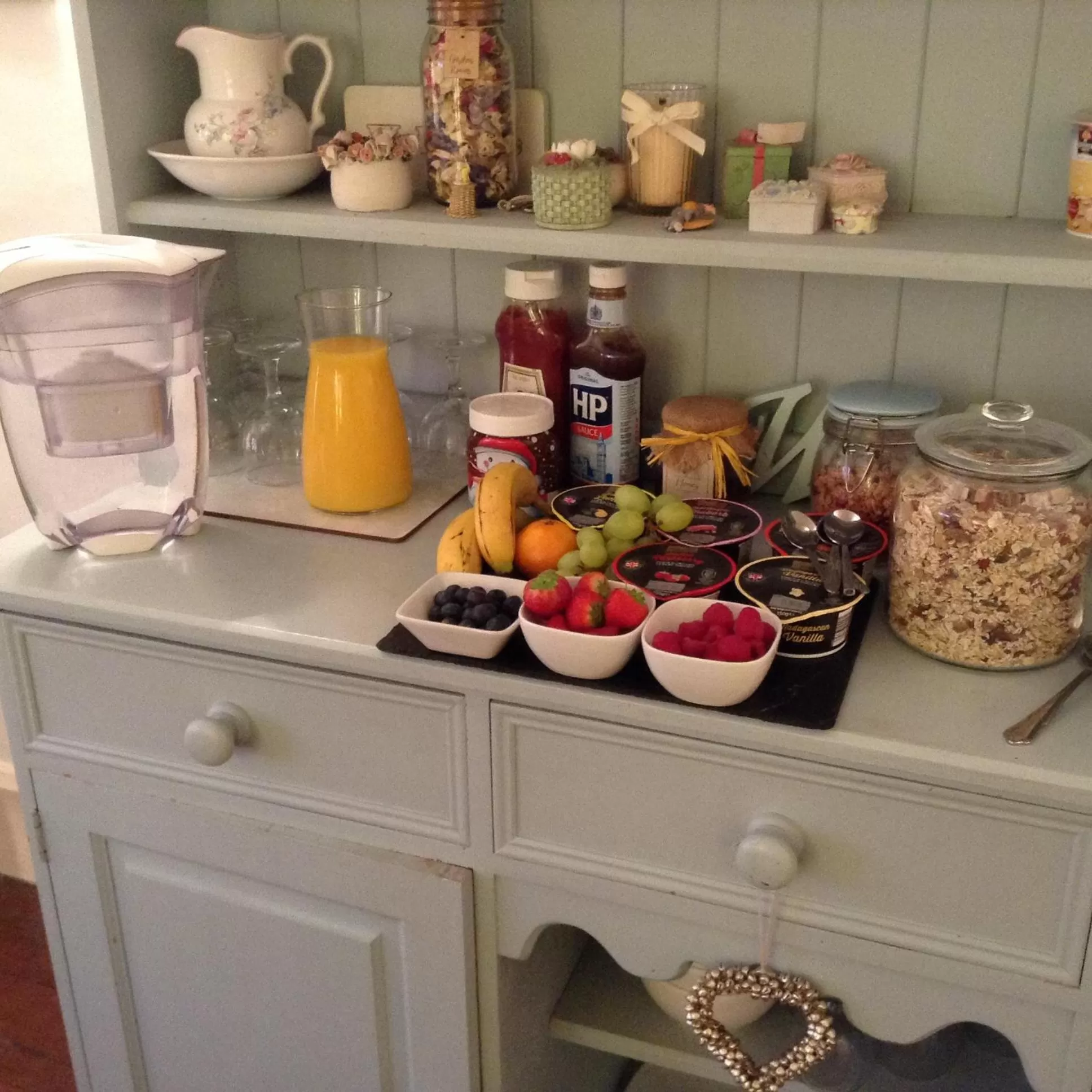 Breakfast in Birtles Farm Bed and Breakfast