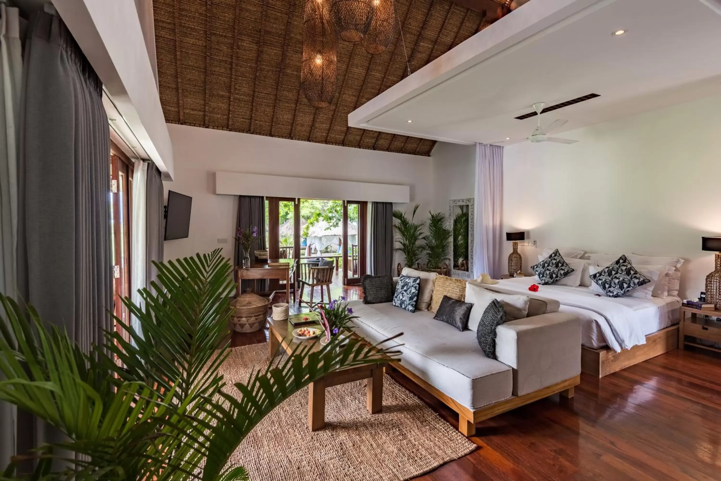 Ocean View Villa in Pondok Santi Estate Ocean View Villa in Pondok Santi Estate