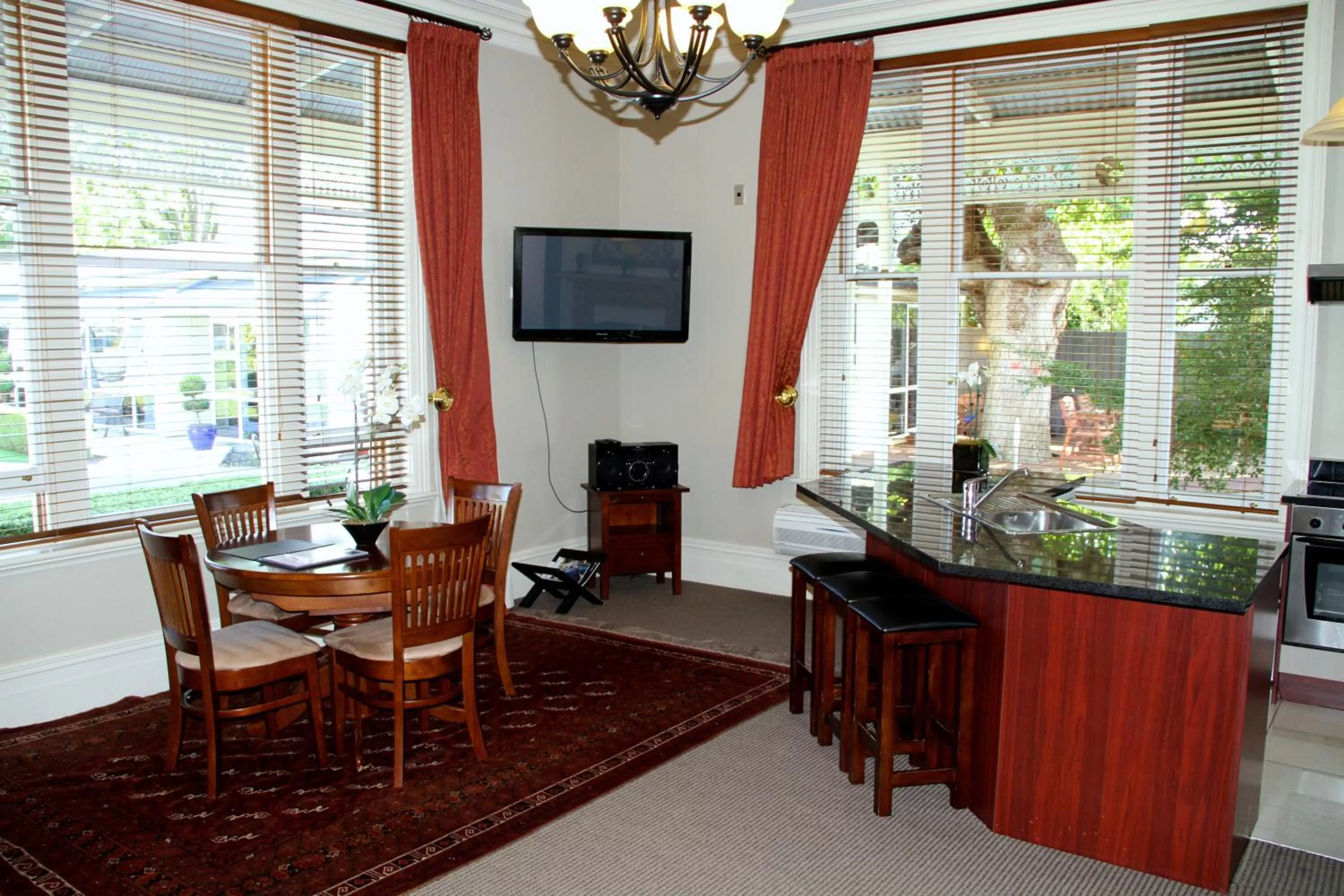 Kitchen or kitchenette in Merivale Manor