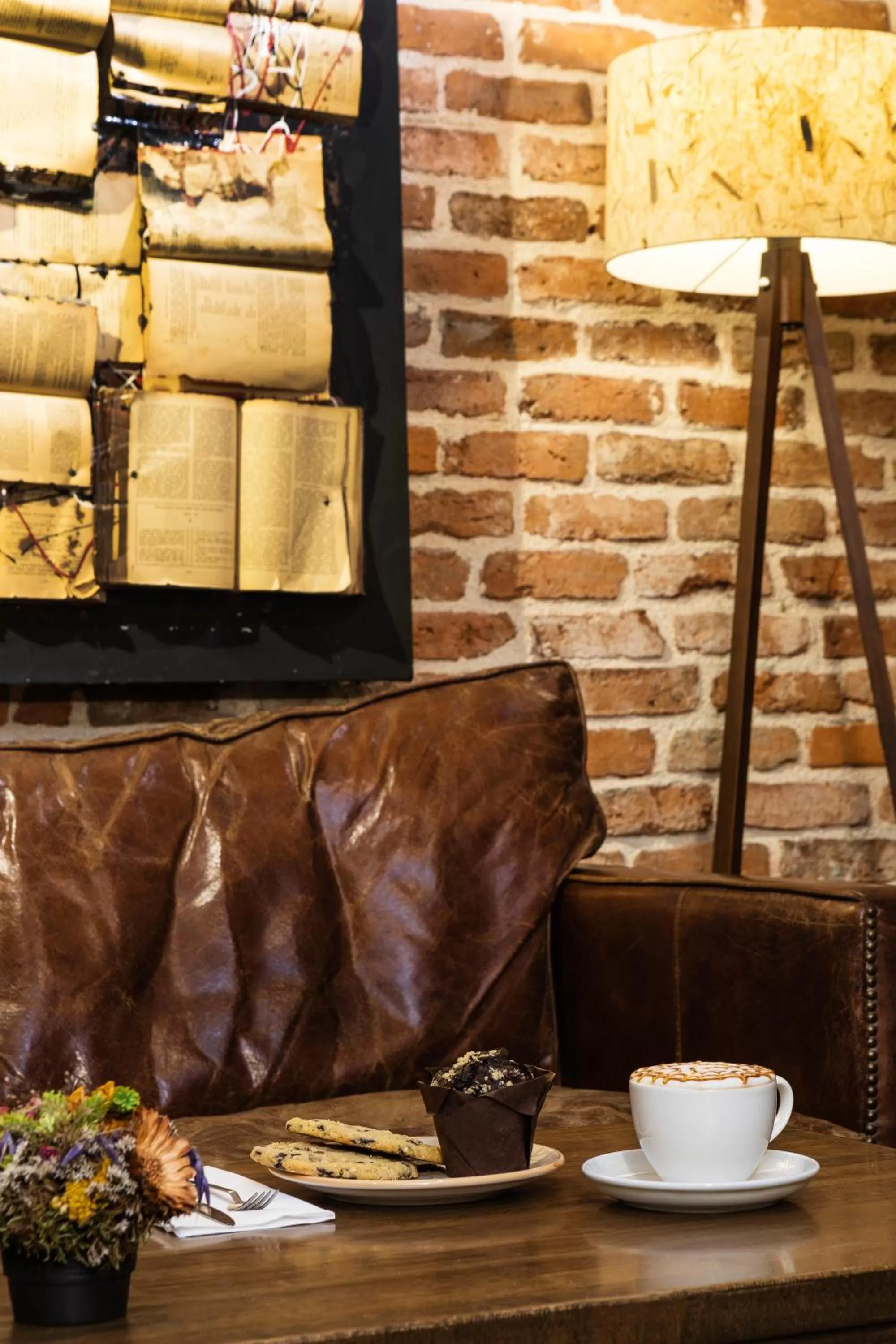 Restaurant/places to eat in Meroddi Galata Mansion