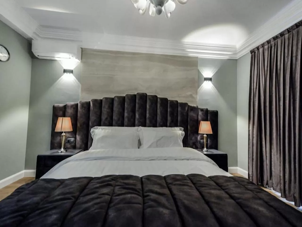 Bed in Hotel Vila Tirana