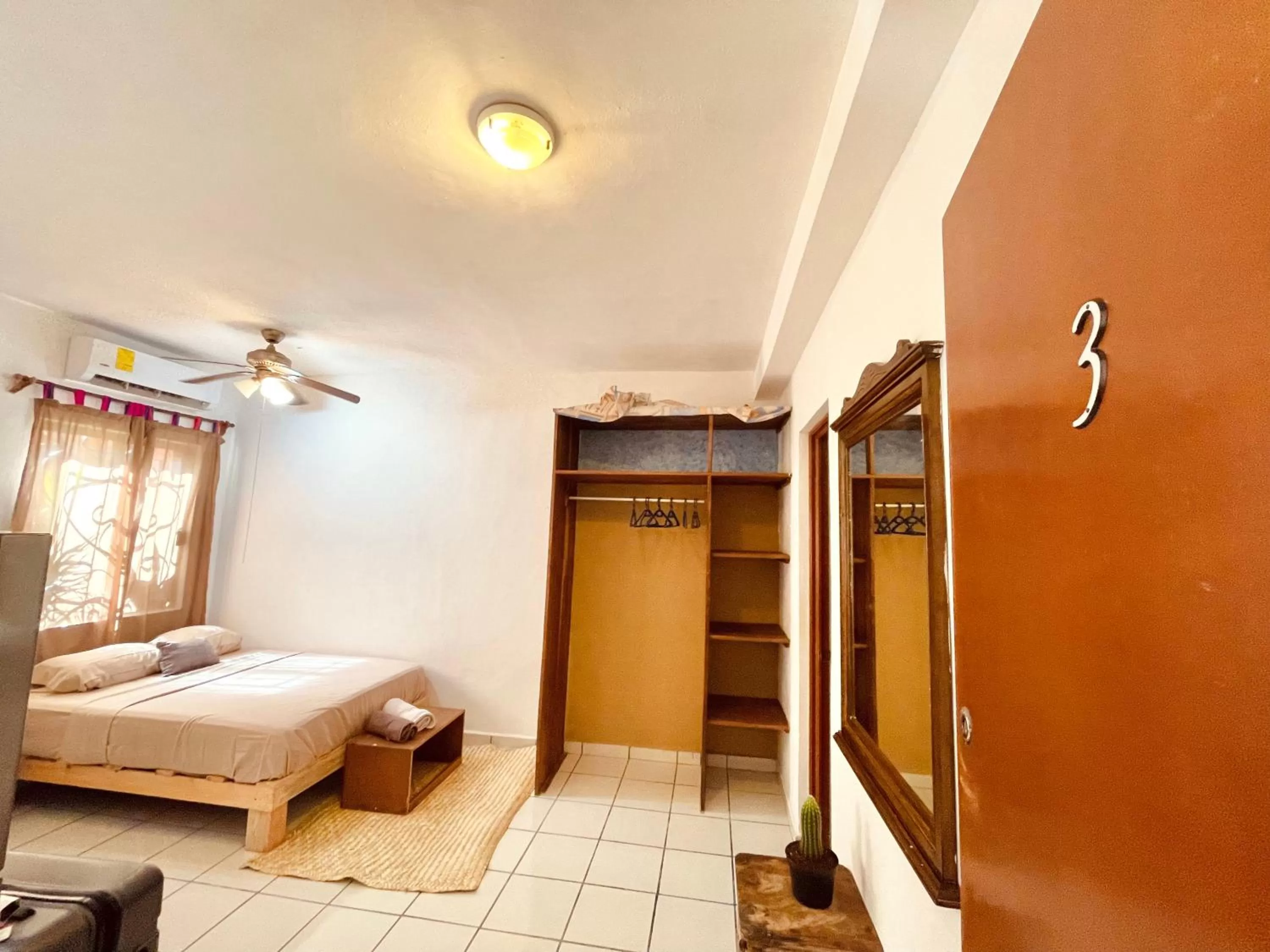 Photo of the whole room in Anana Coliving