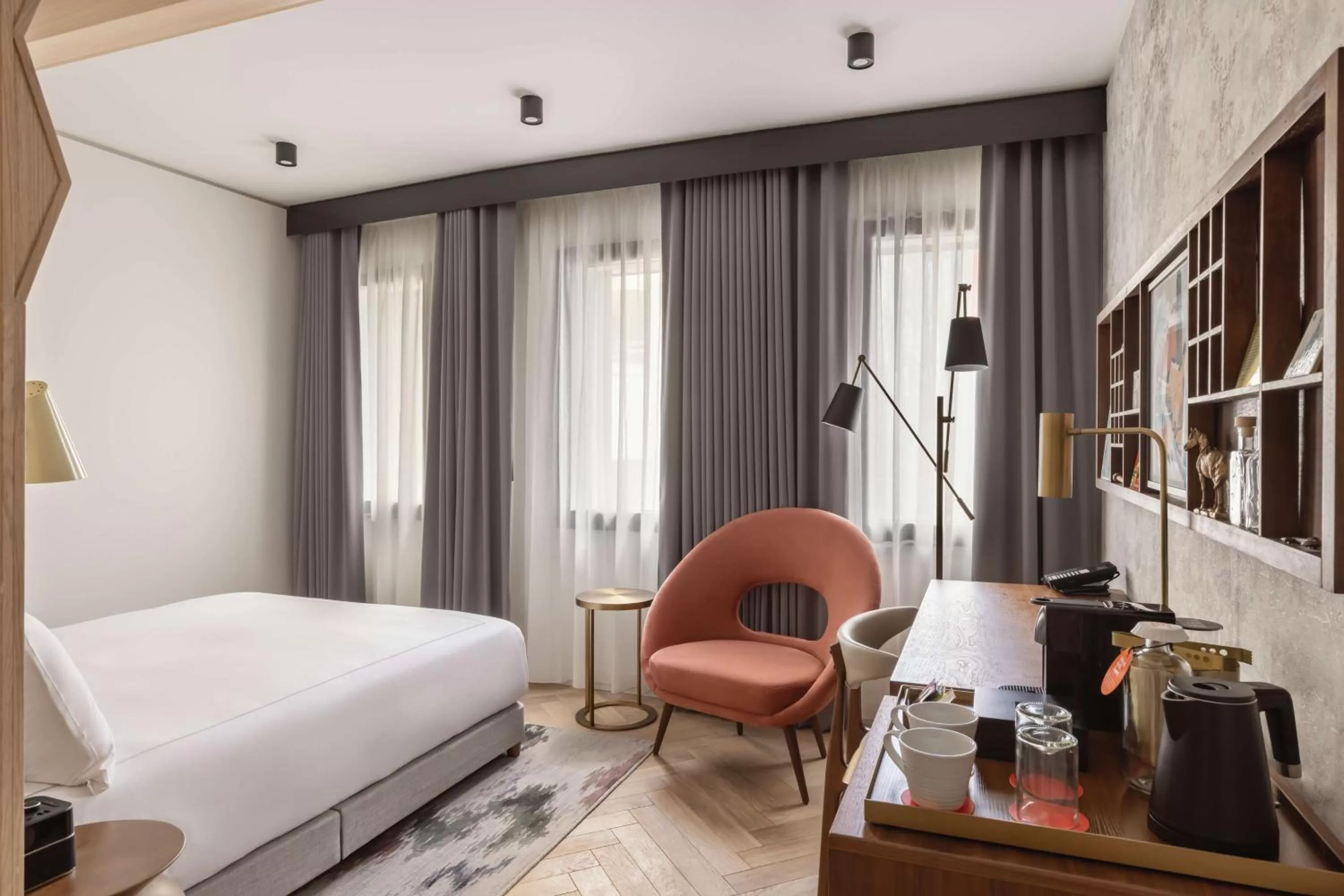 Bedroom, Bed in Canopy by Hilton London City