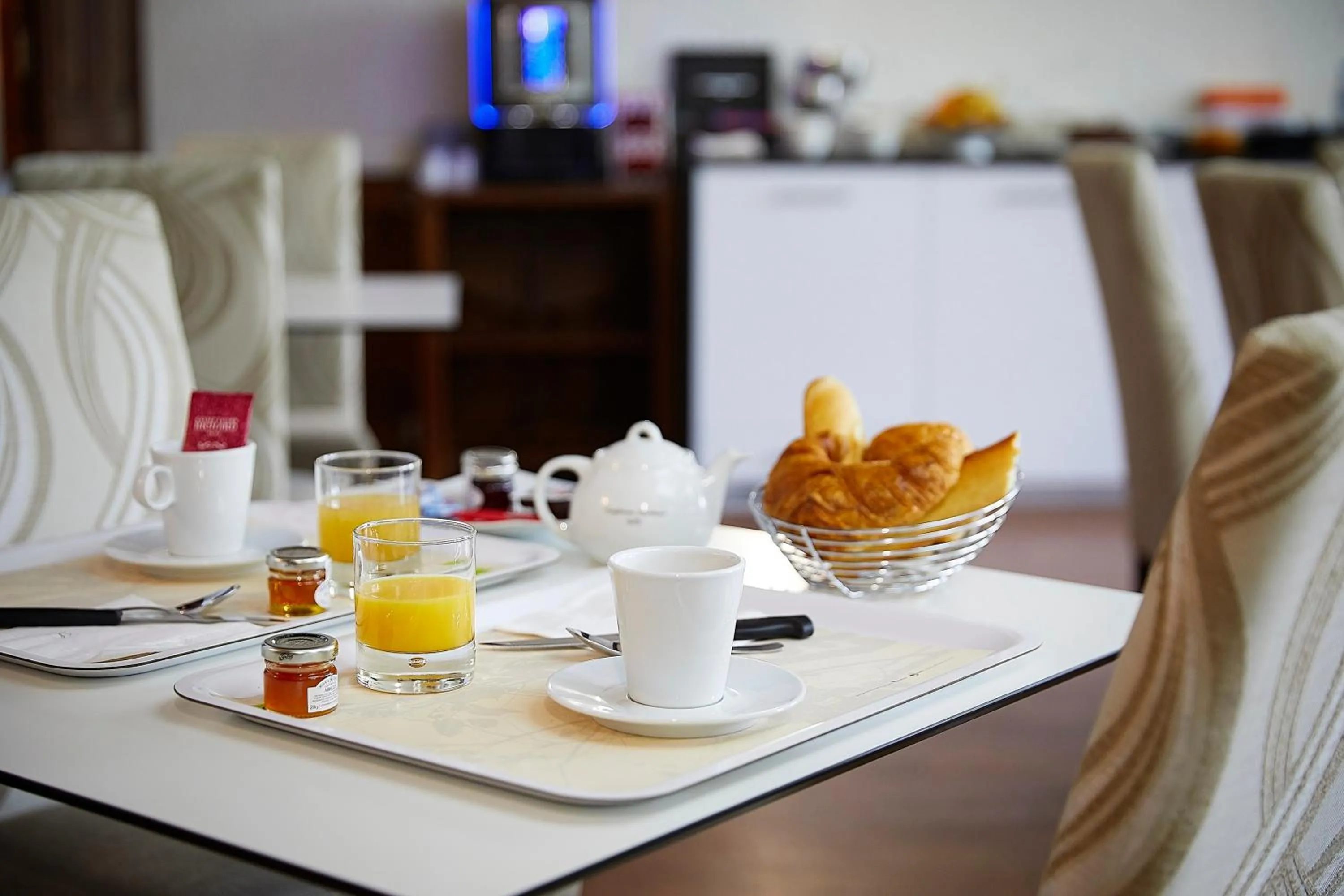 Continental breakfast in La Commanderie de Champarey