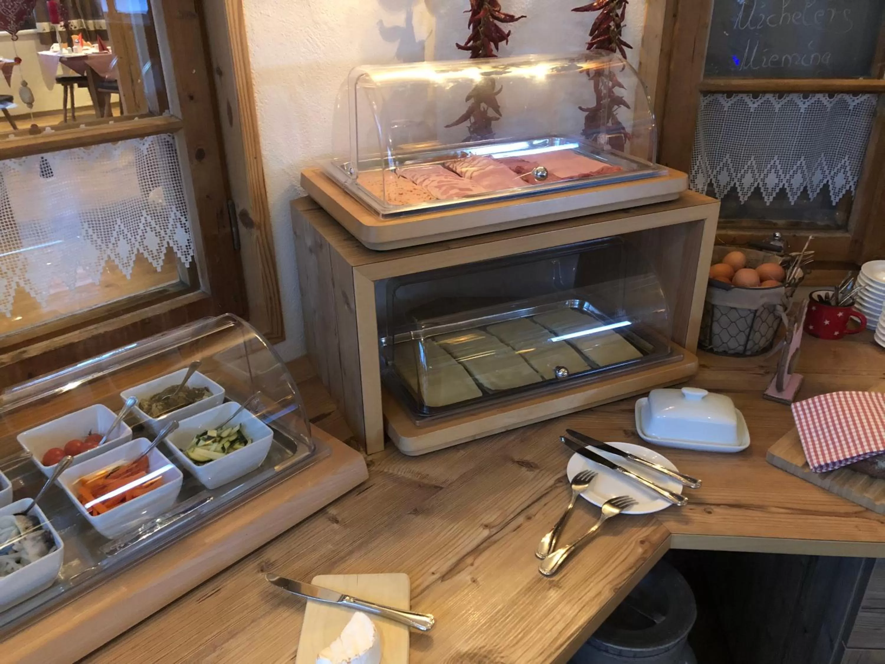 Food and drinks in Hotel zum Urviech -Erwachsenenhotel-