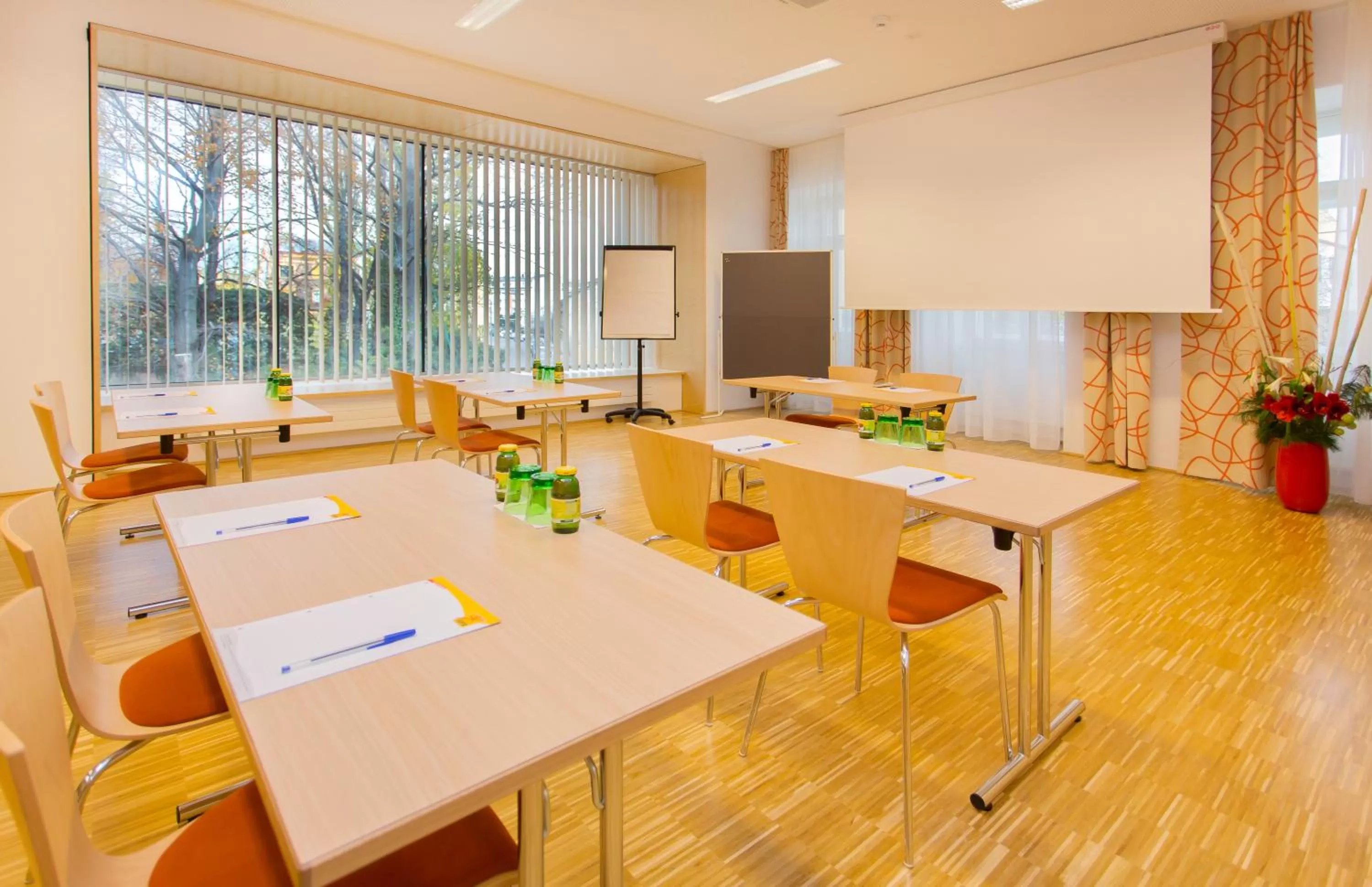 Business facilities in JUFA Hotel Wien City