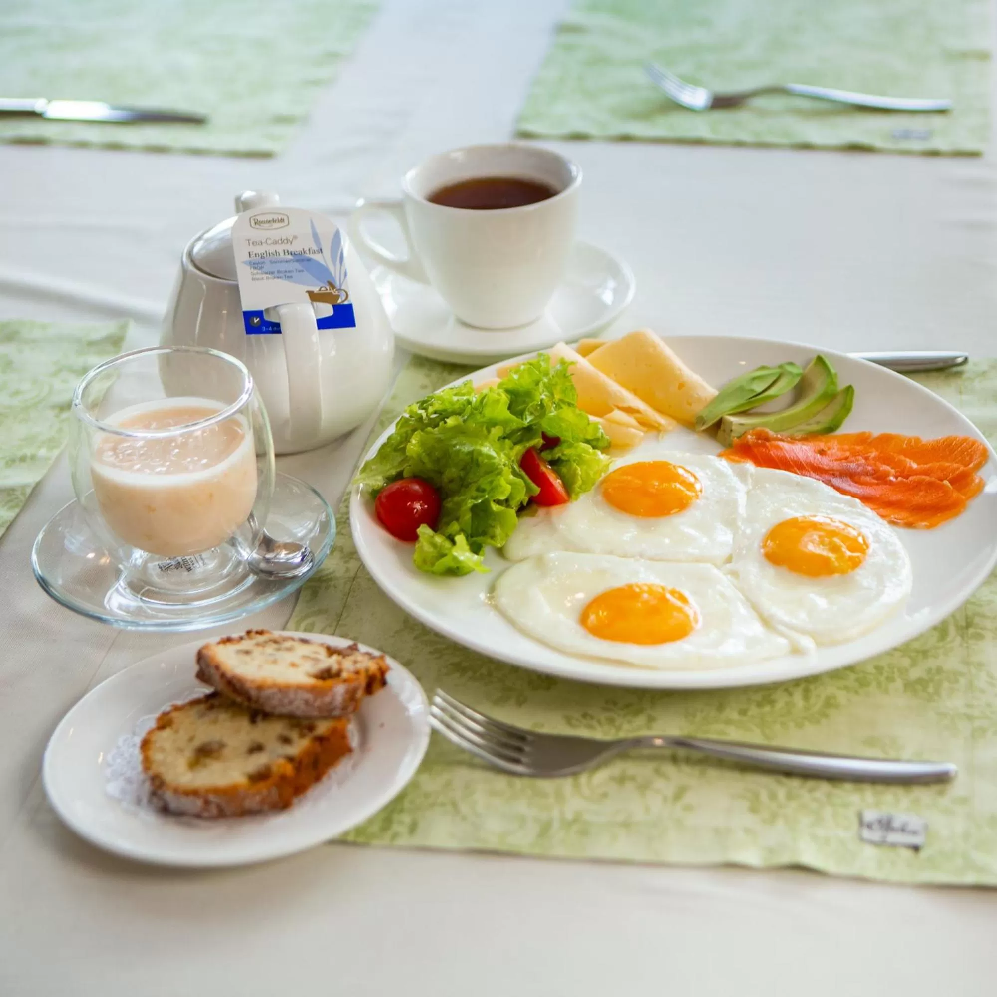 Restaurant/places to eat in Park Hotel