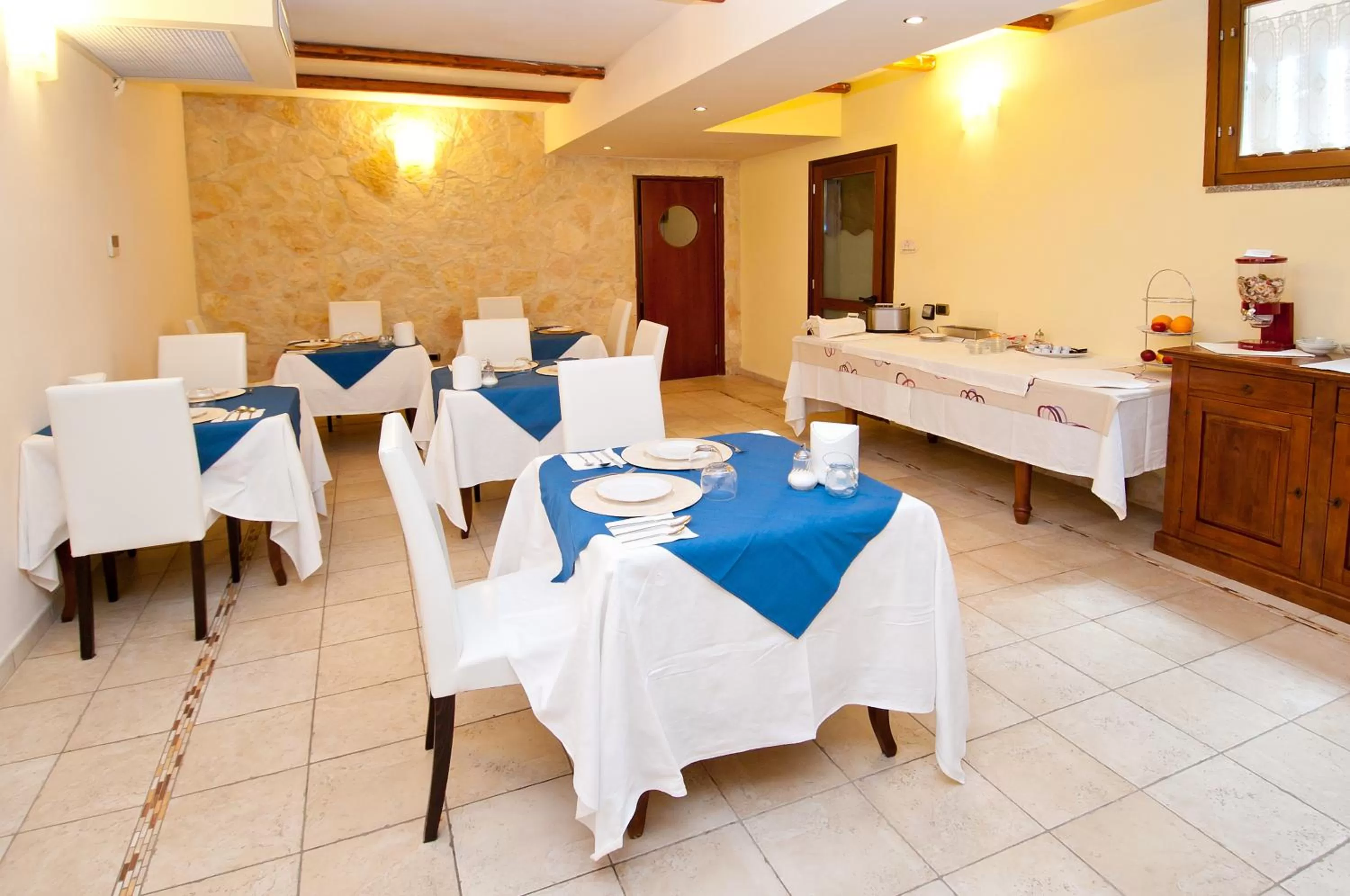 Restaurant/places to eat in Gentarrubia