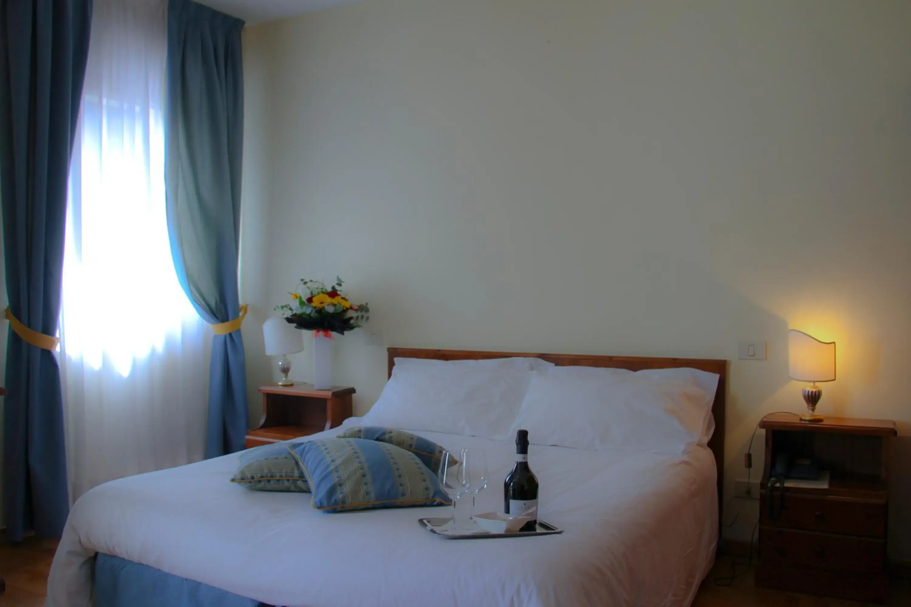Standard Double or Twin Room in Hotel Belvedere Dolomiti Standard Double or Twin Room in Hotel Belvedere Dolomiti