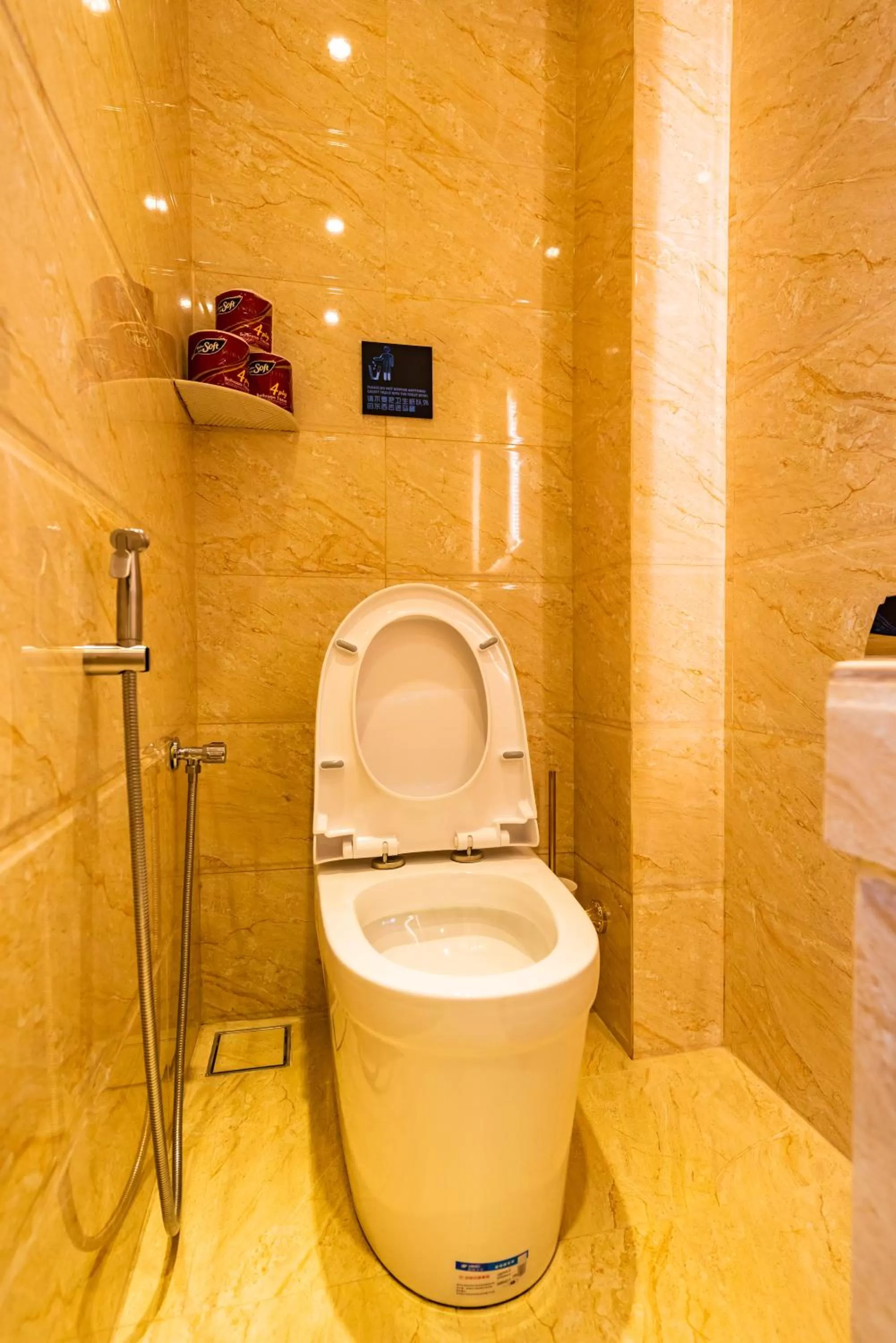 Bathroom in AC Residence - Behind Cititel Hotel