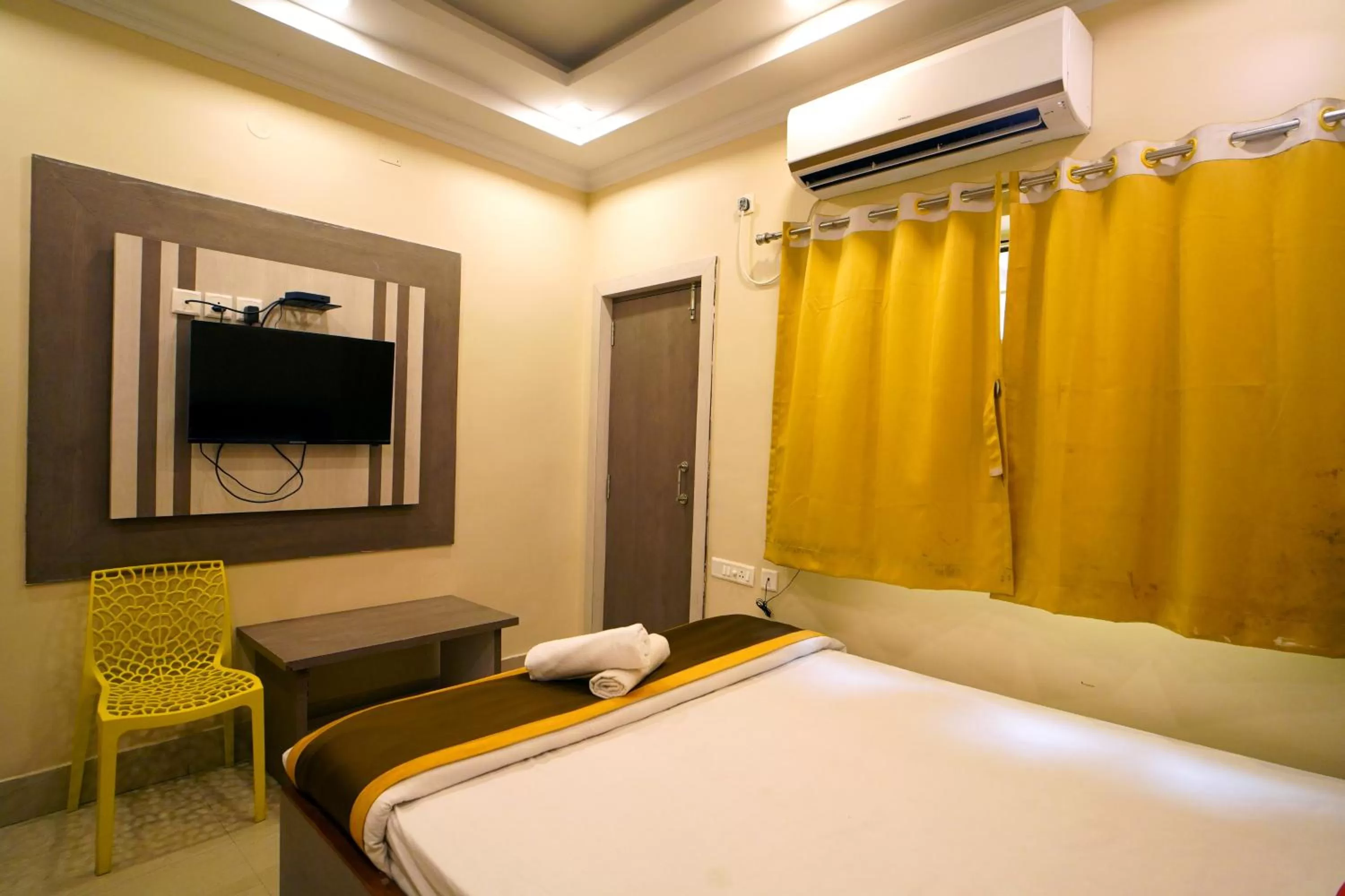 TV and multimedia, Bed in Royal Sea View