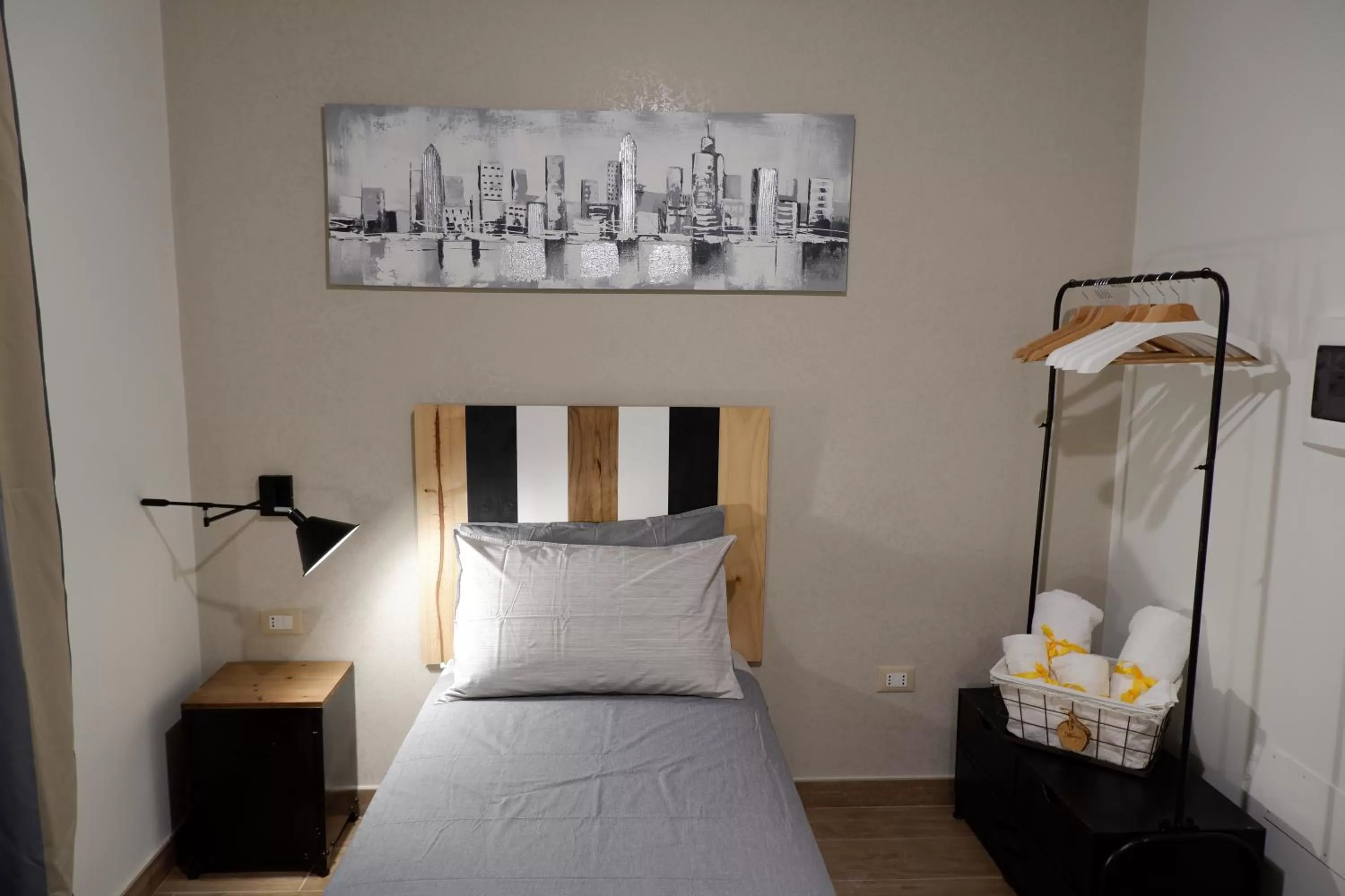 Photo of the whole room, Bed in B&B Il Giardino In Città - Parcheggio Privato Gratuito